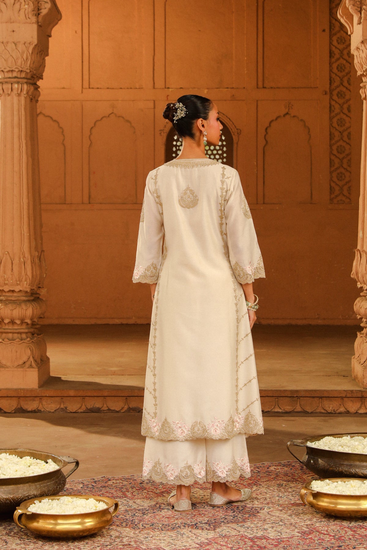 Daisy Ivory Yusra Kurta Set