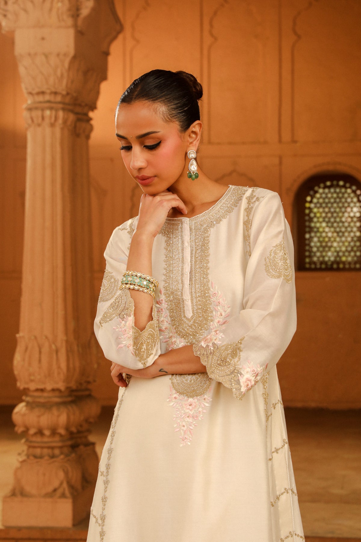 Daisy Ivory Yusra Kurta Set