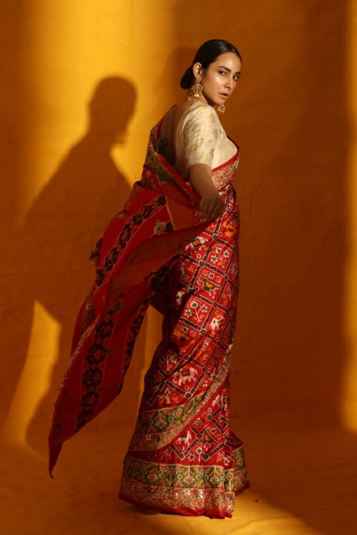 The Akriti Kakkar Red Pochampalli Ikkat Saree