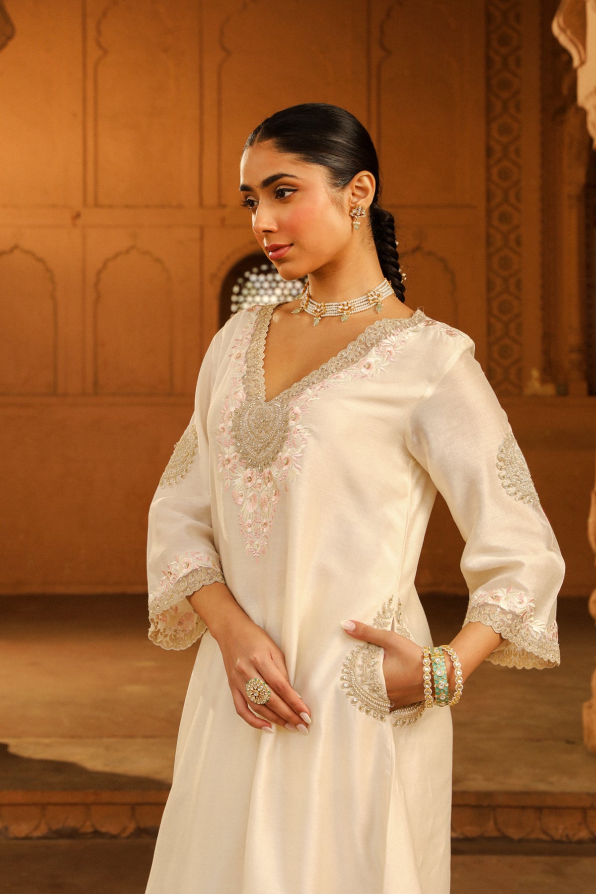 Daisy Ivory Akira Kurta Set