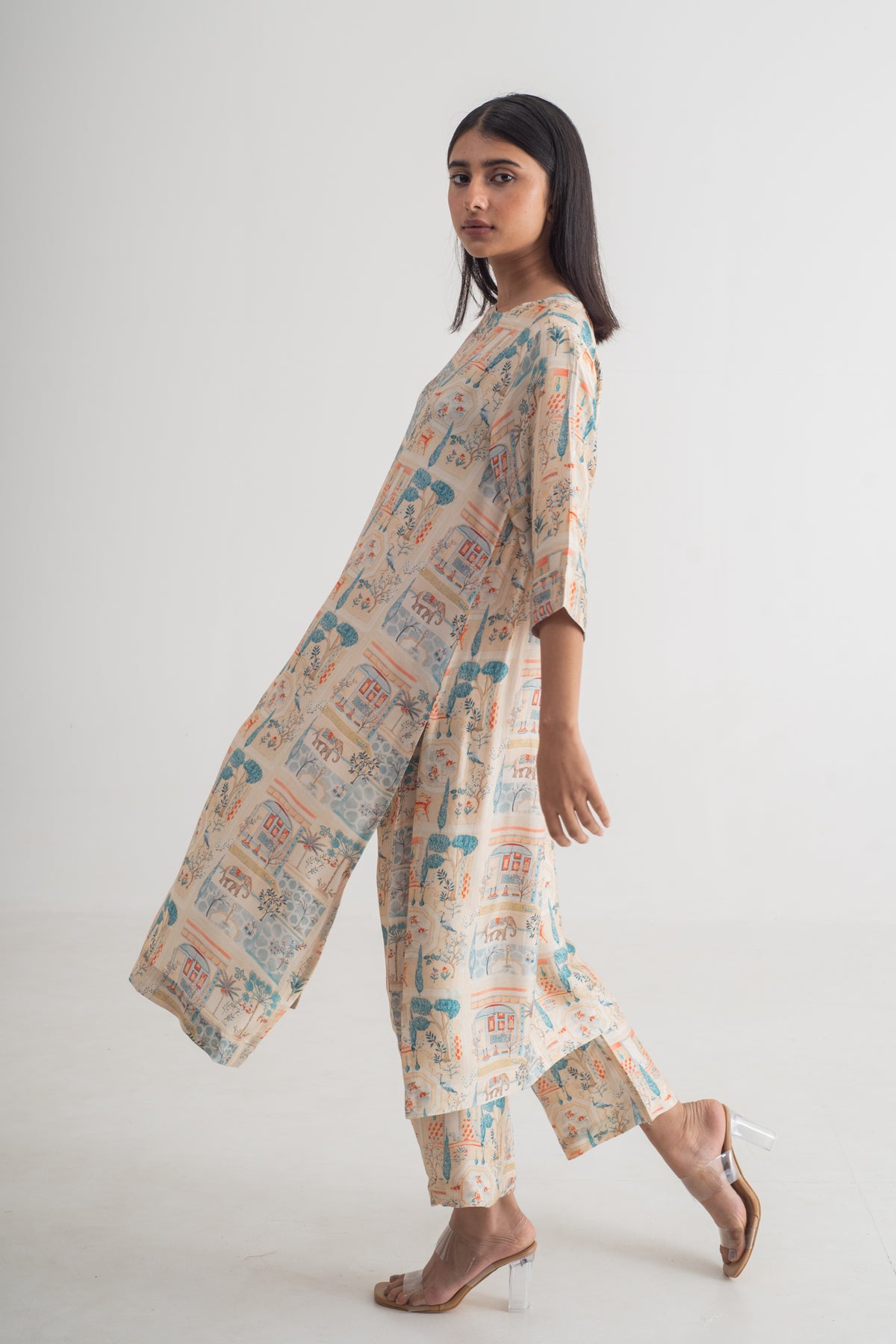 Multicolour Imperial Print Kurta Set
