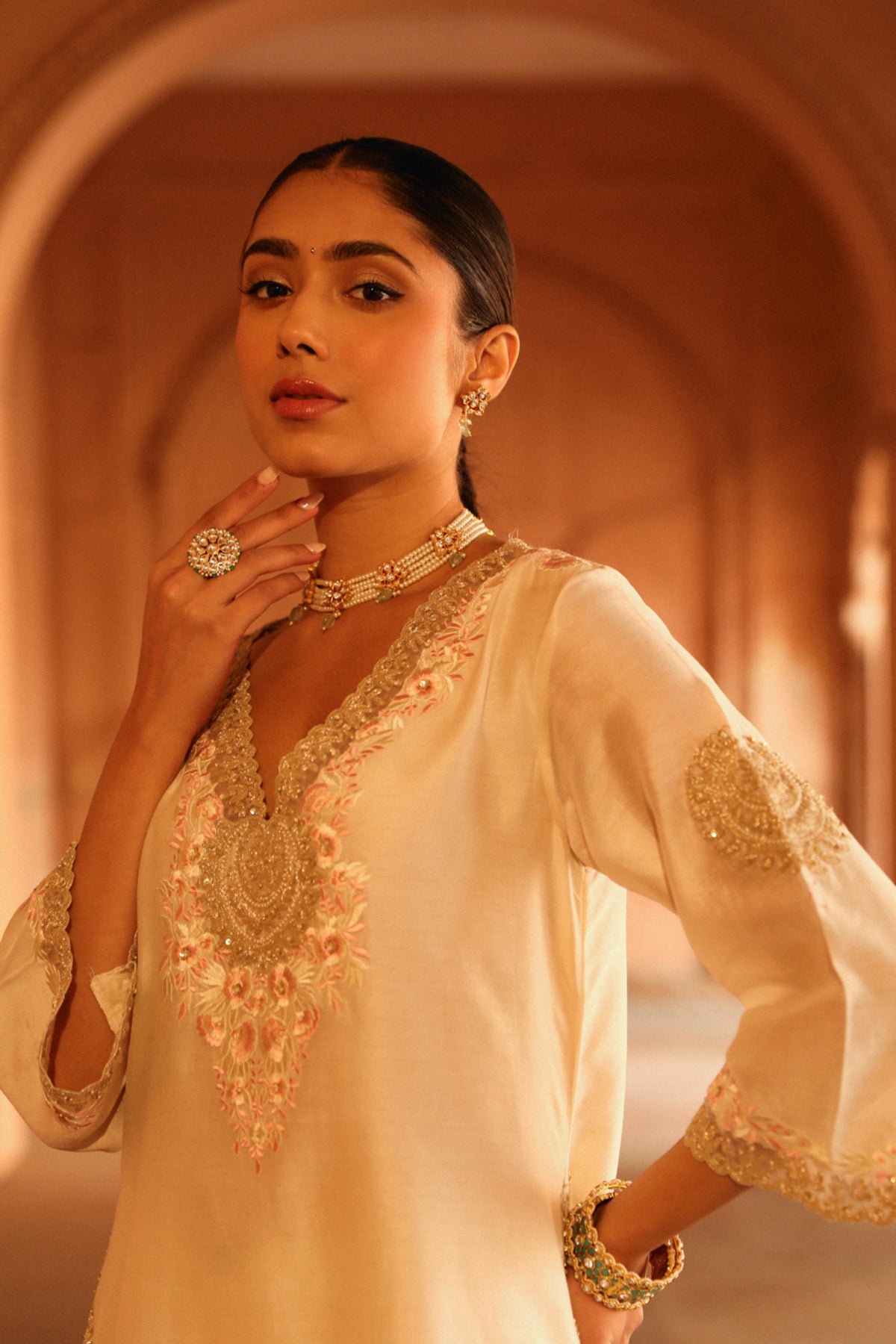 Daisy Ivory Akira Kurta Set