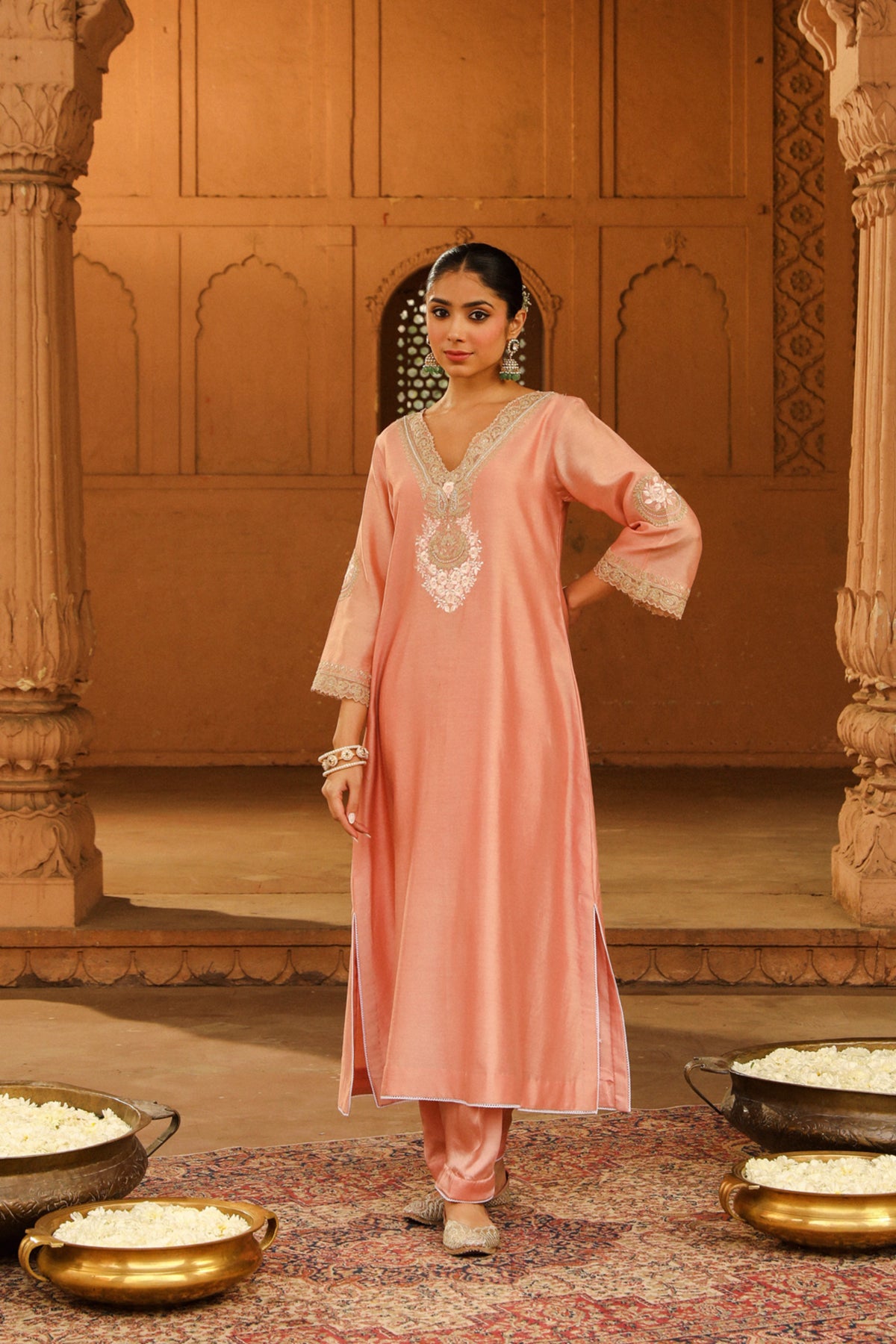 Off-rose Sanvi Kurta Set