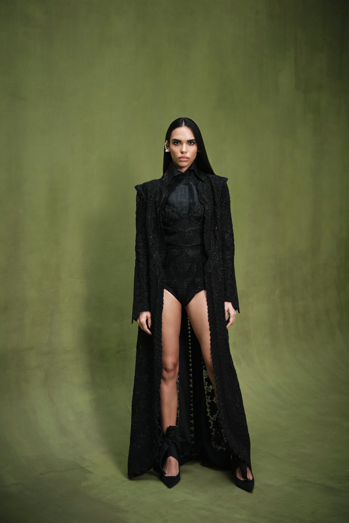The queen of clovers embellished noire jacket set