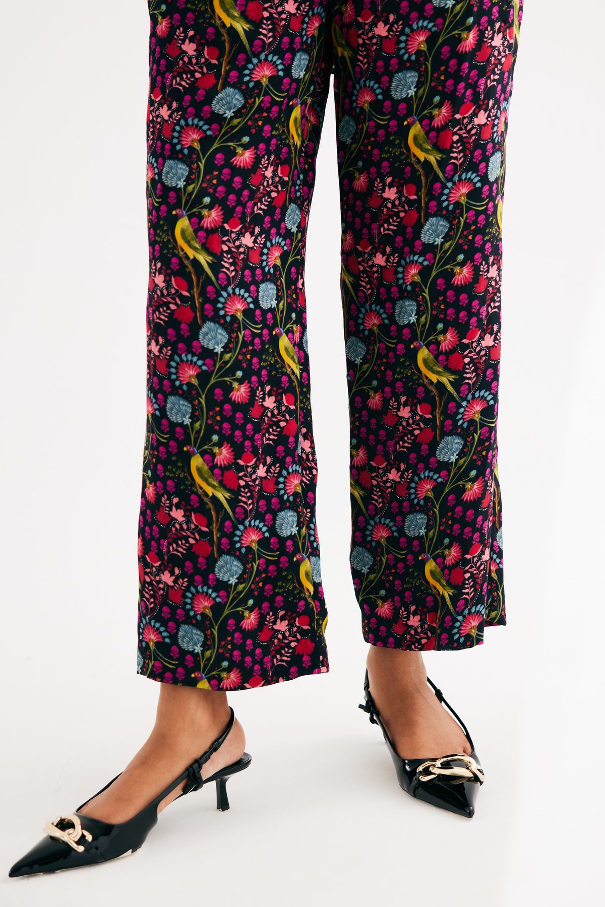 Black Parrot Print Straight Pants