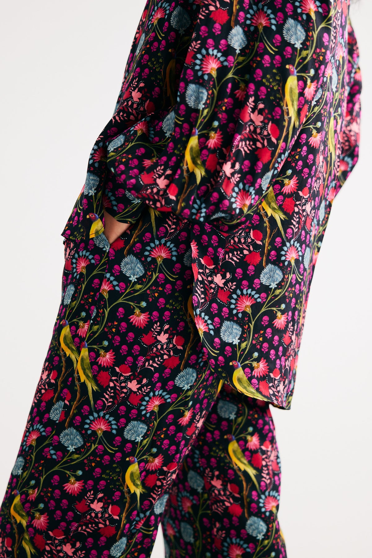 Black Parrot Print Straight Pants