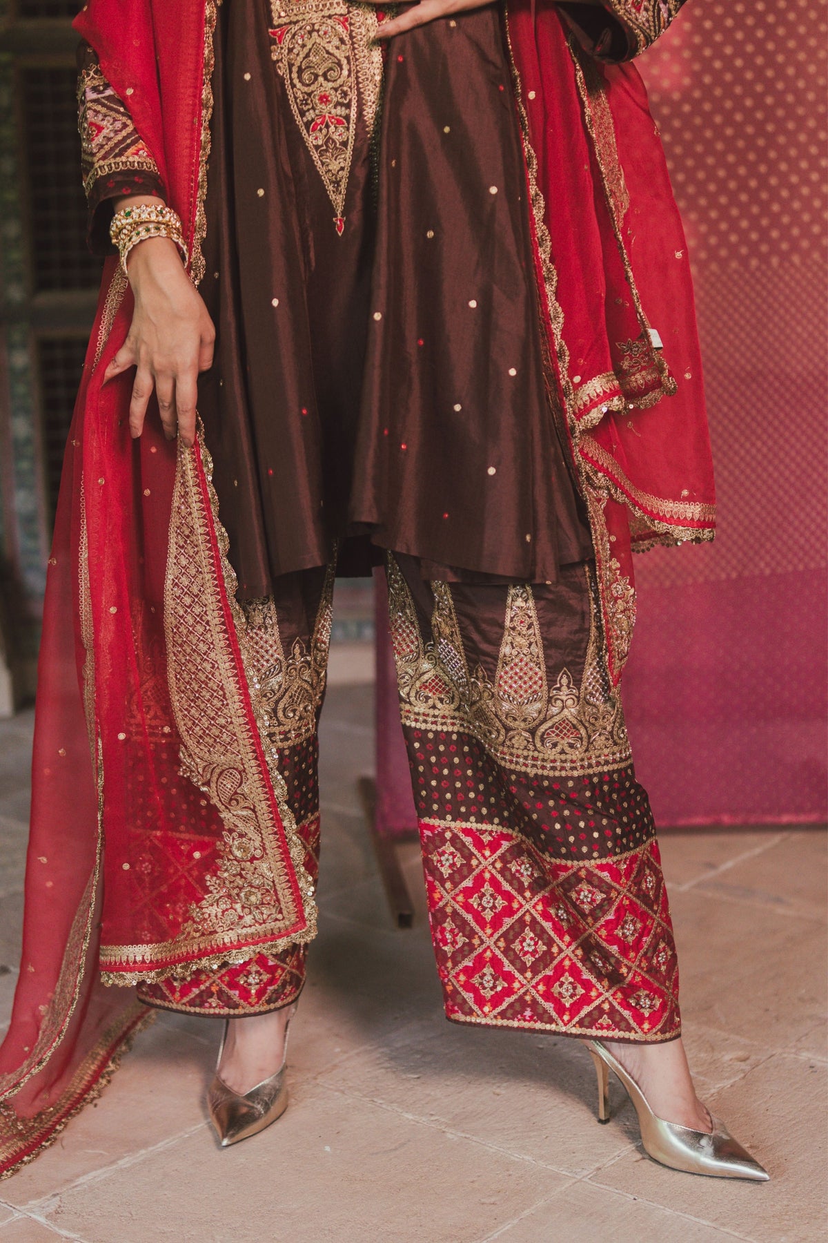 Rutvee Brown Kurta Set