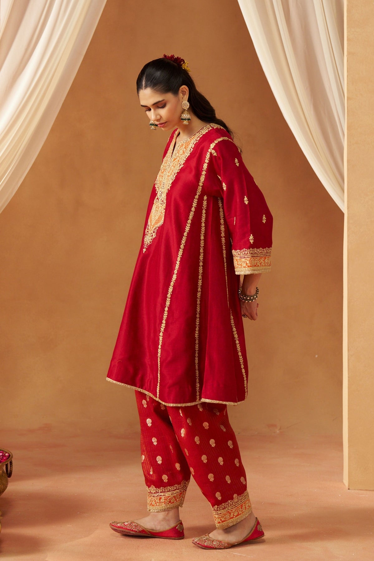 Mahgul Deep Red Kalidar Chahunga Set