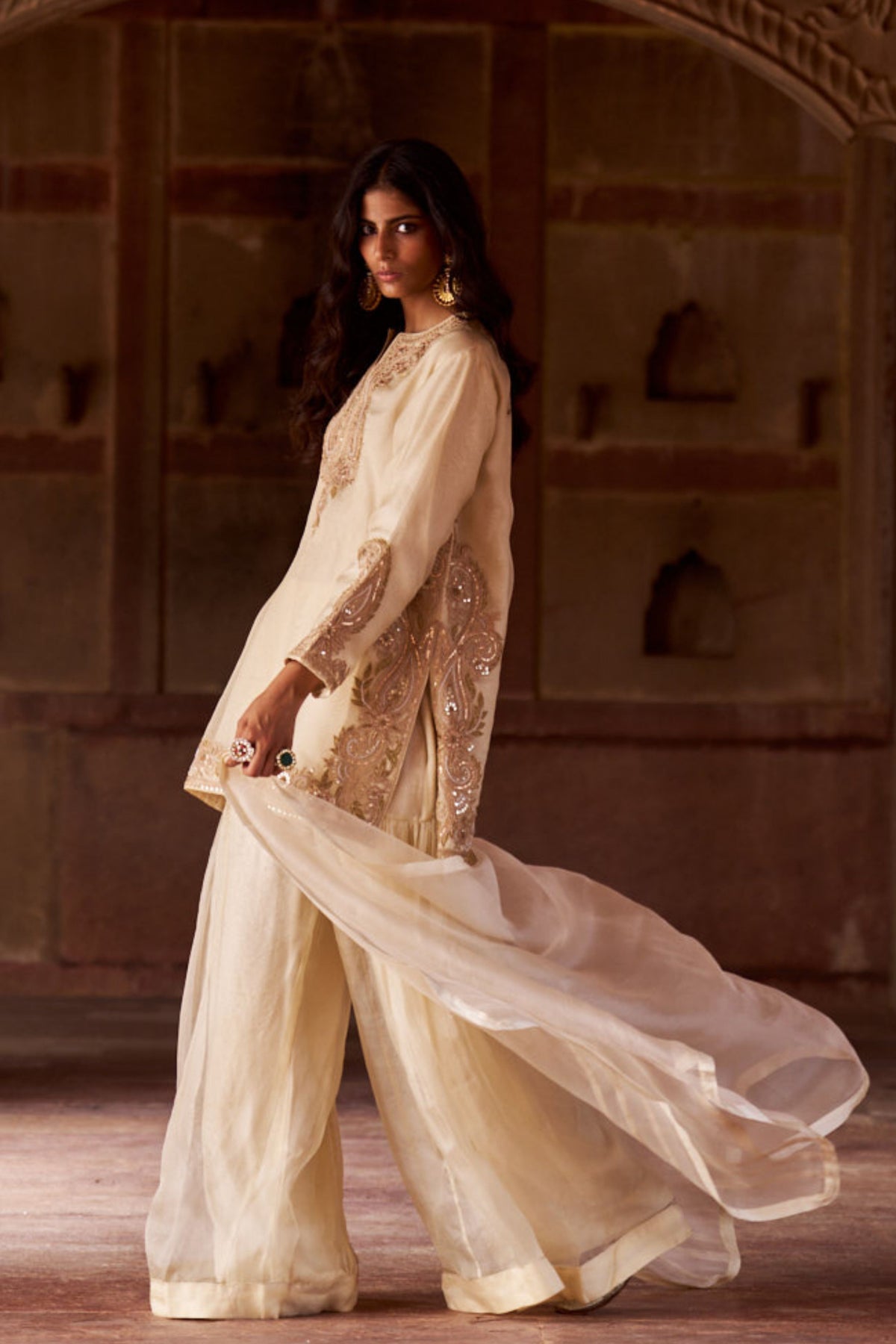Ivory Sharara Set