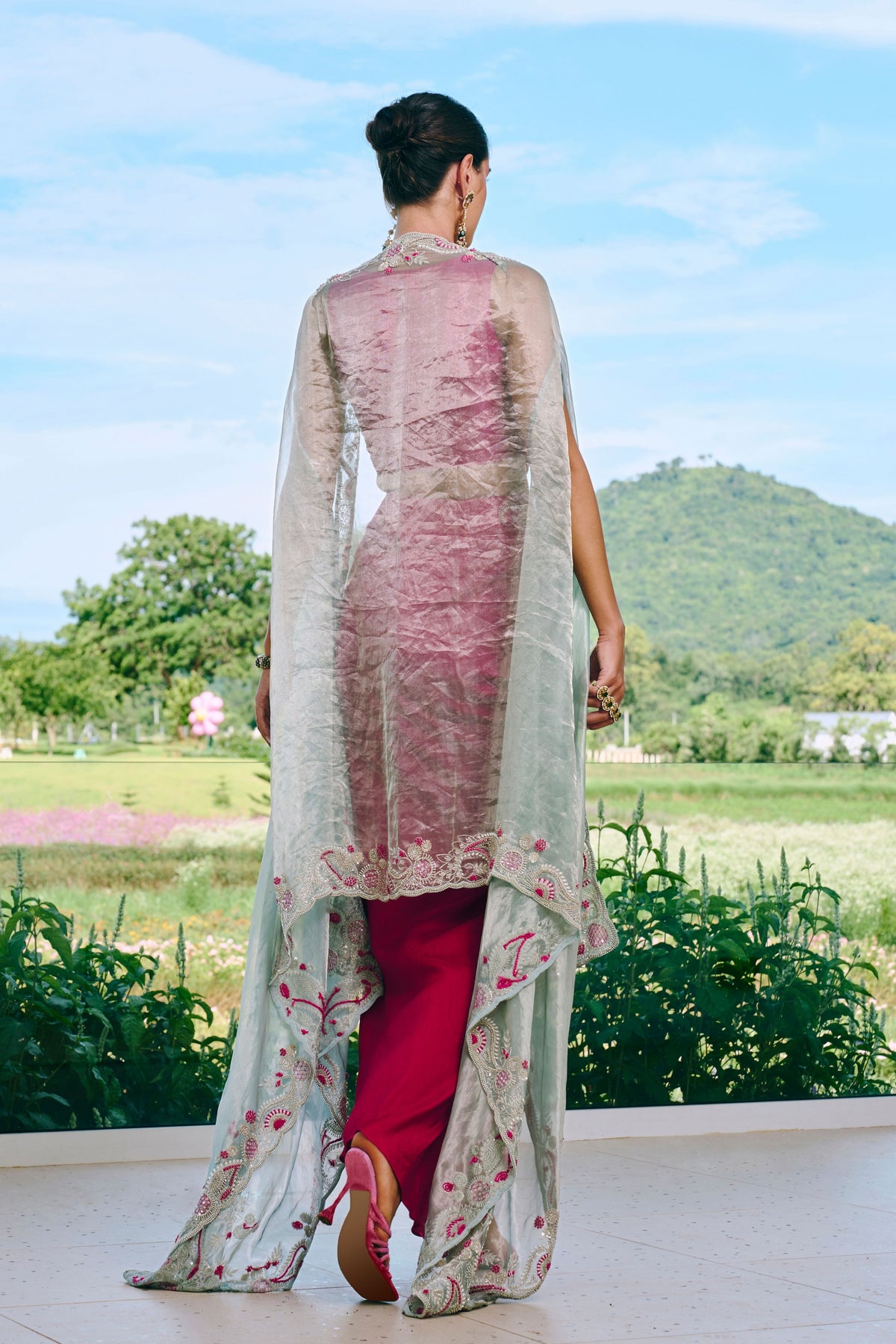Darcy Cape Set