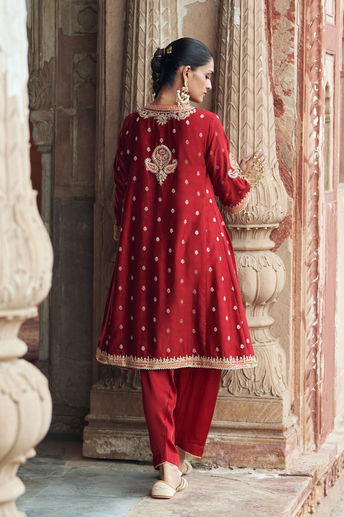 Inaayat Red Chauga With Salwar