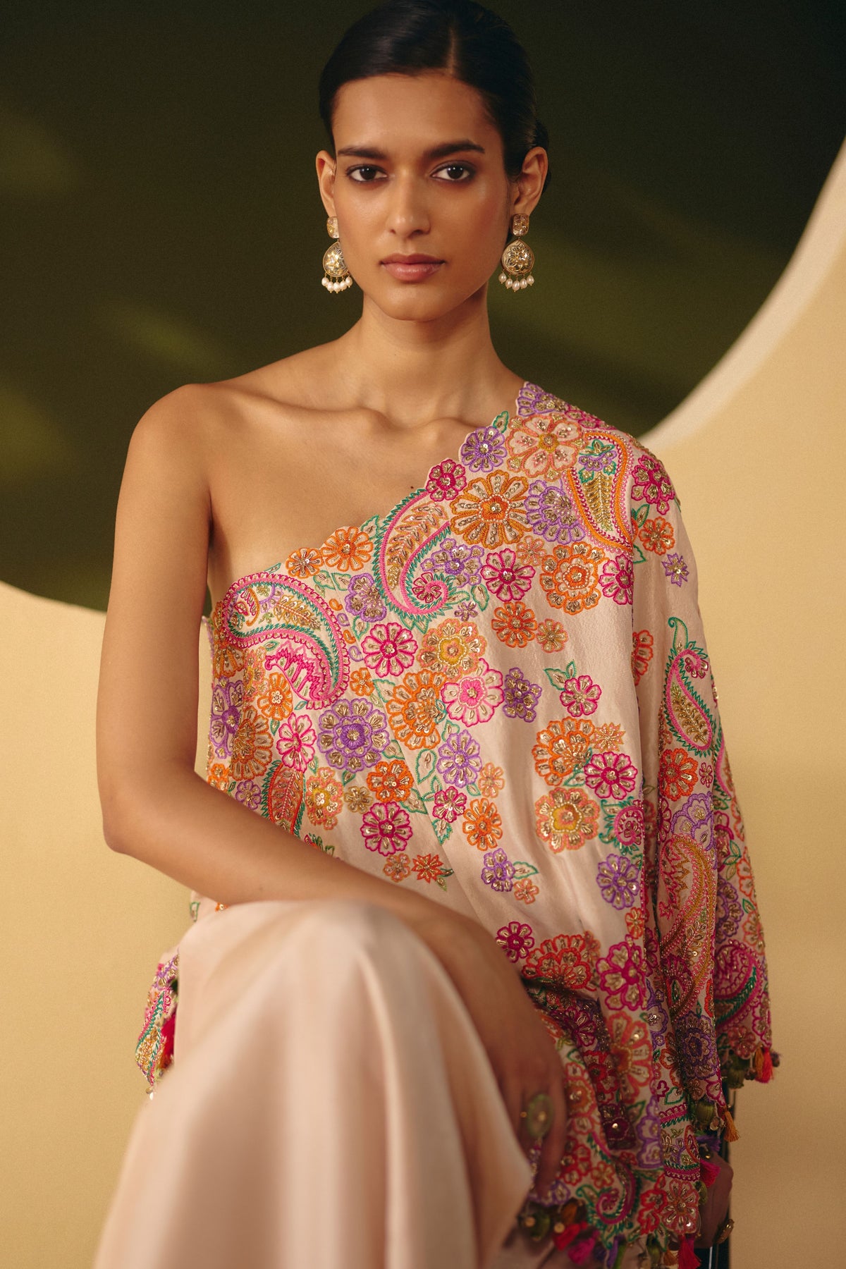Pranavi Cape Set
