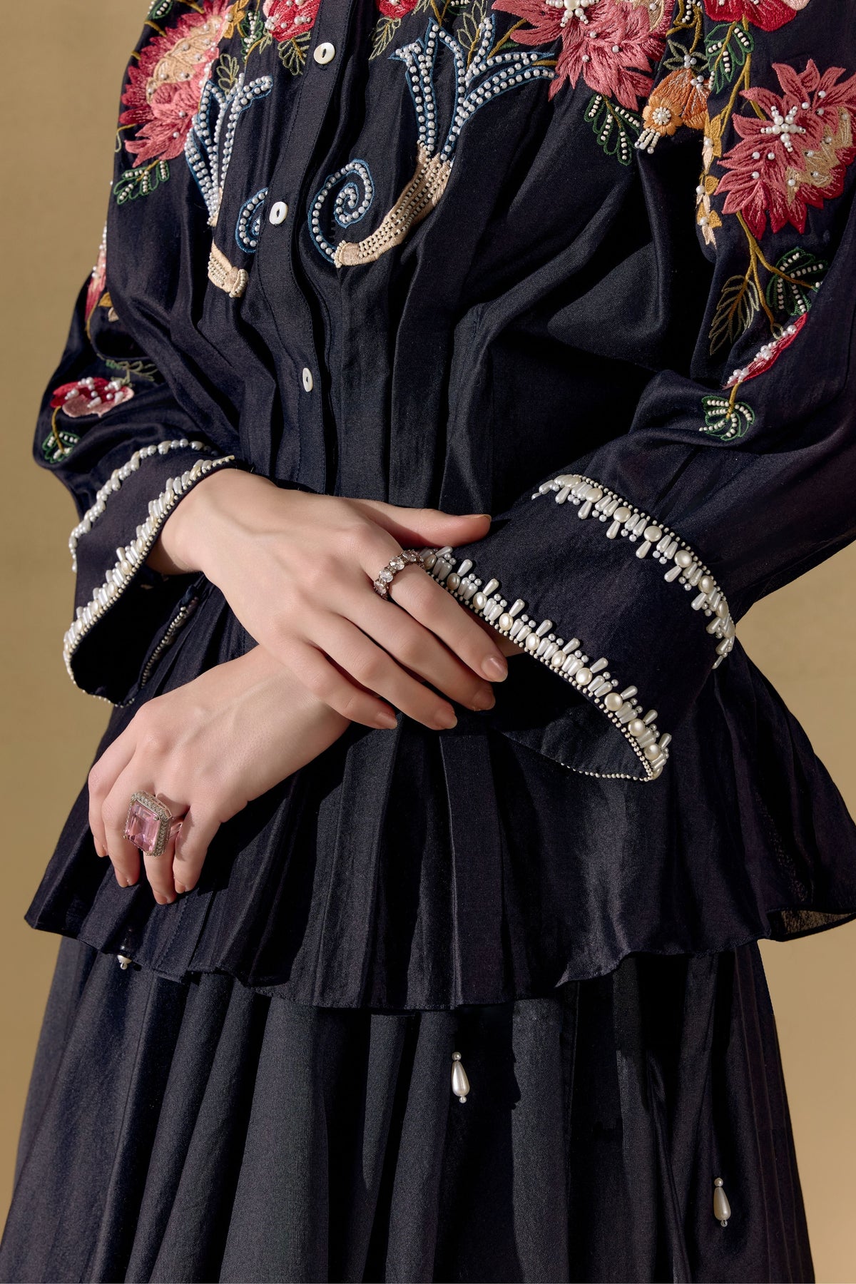 Black Fleur Pleated Kimono Shirt