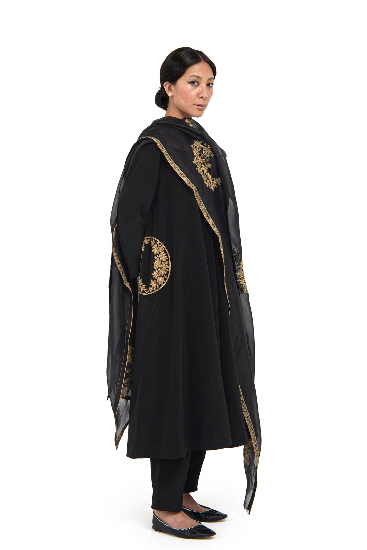 Suki Black Odhani