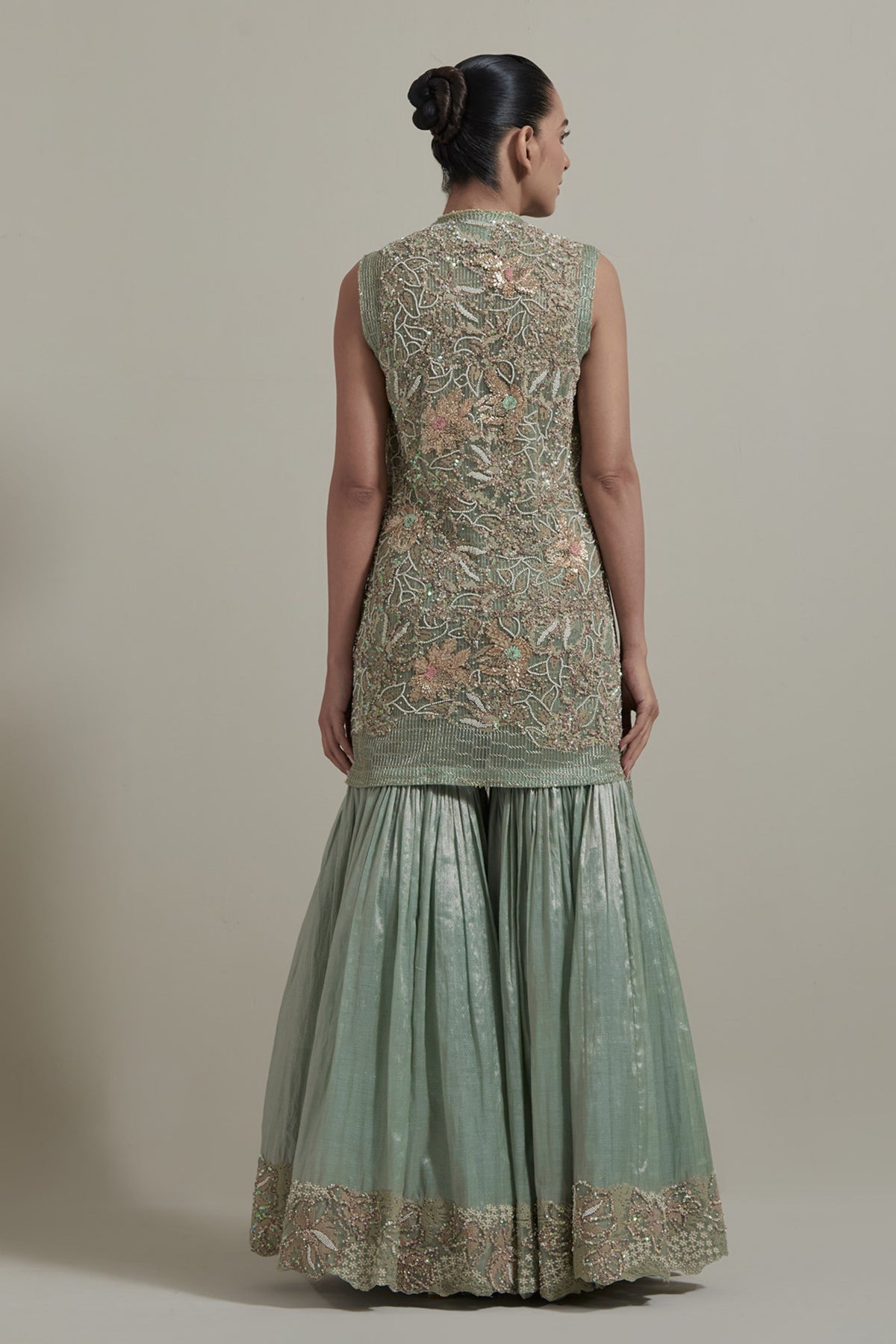 Green Asymmetric Sharara Set
