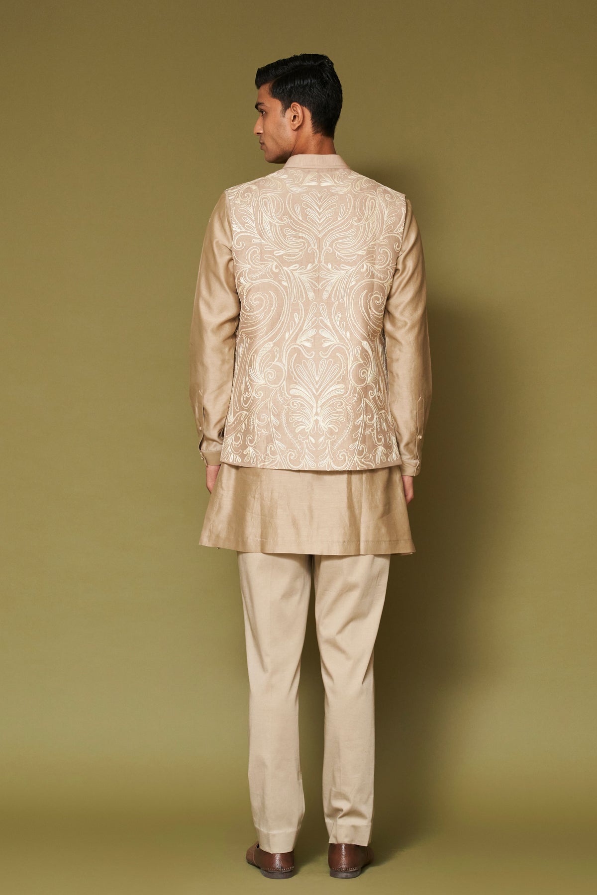 Sand Dori Embroidered Bundi Set