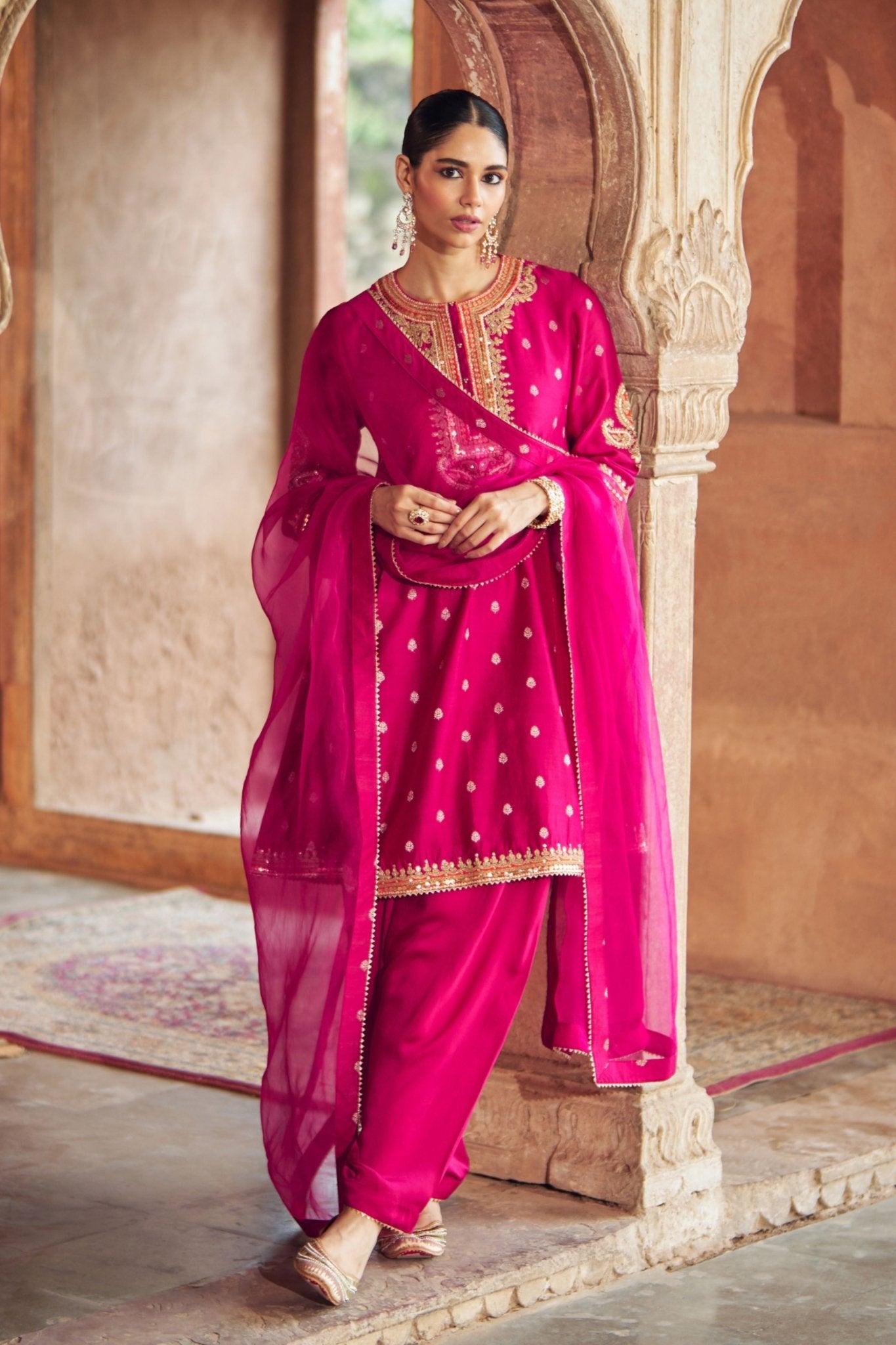 Inaayat Pink Chauga Set - Sheetal Batra - Elahe