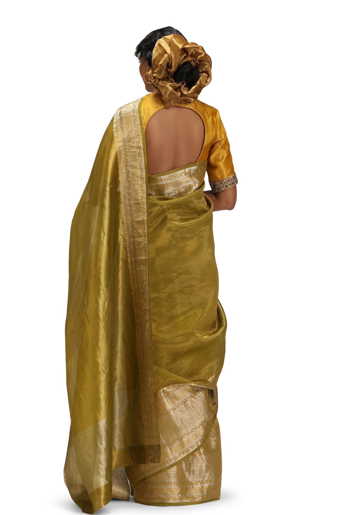 Vagmi Saree Set