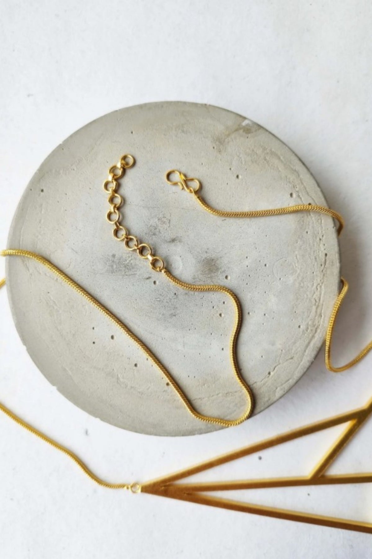Line Art Golden Necklace