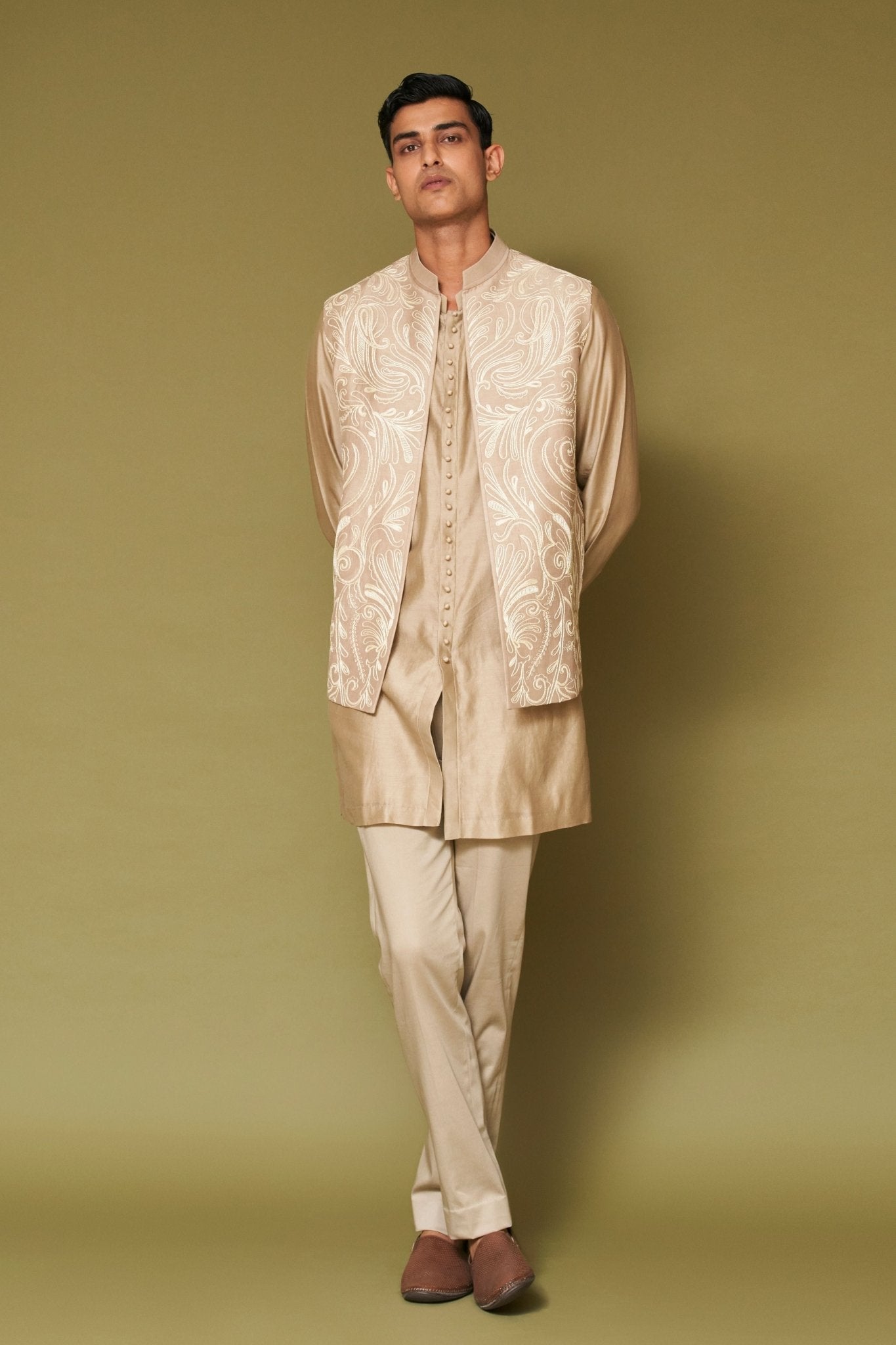 Sand Dori Embroidered Bundi Set - Devnaagri Menswear - Elahe
