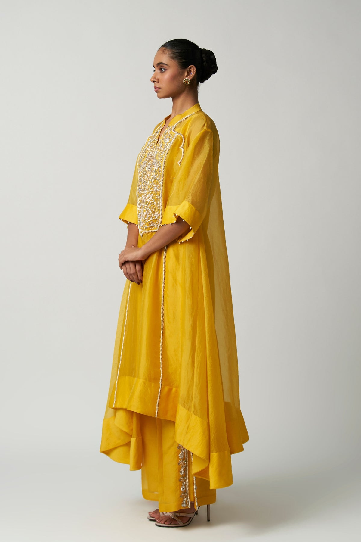 Amber Gul-e-mehrab Kurta Set