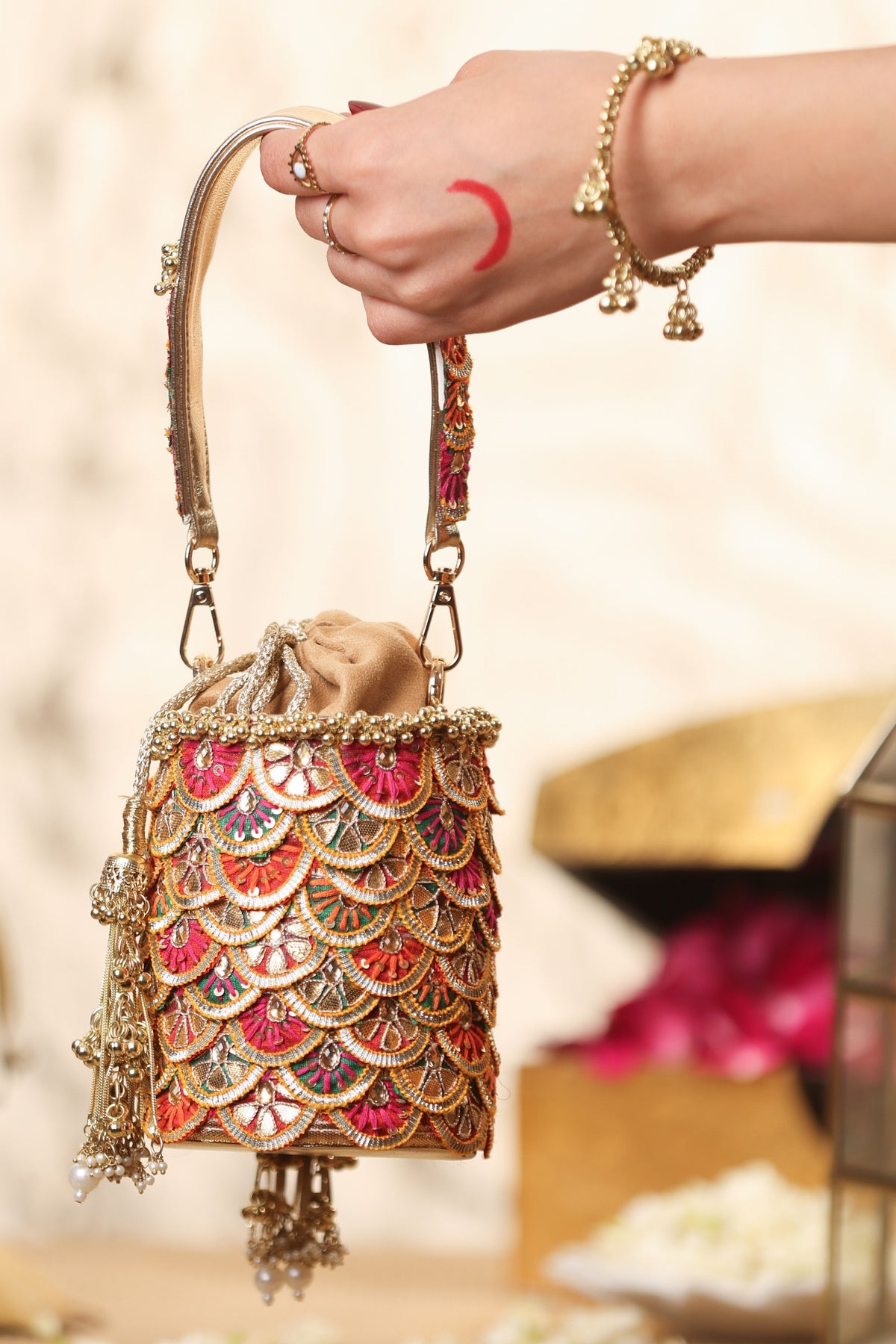 Rangmaala Potli