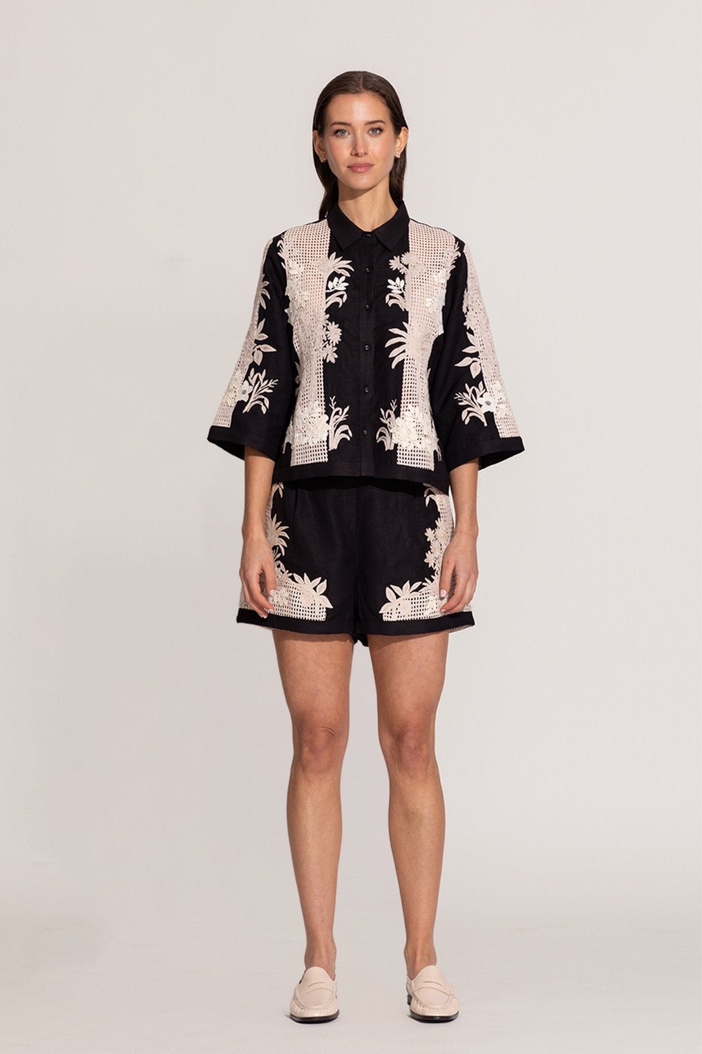 Noa Shorts - Ranna Gill - Elahe