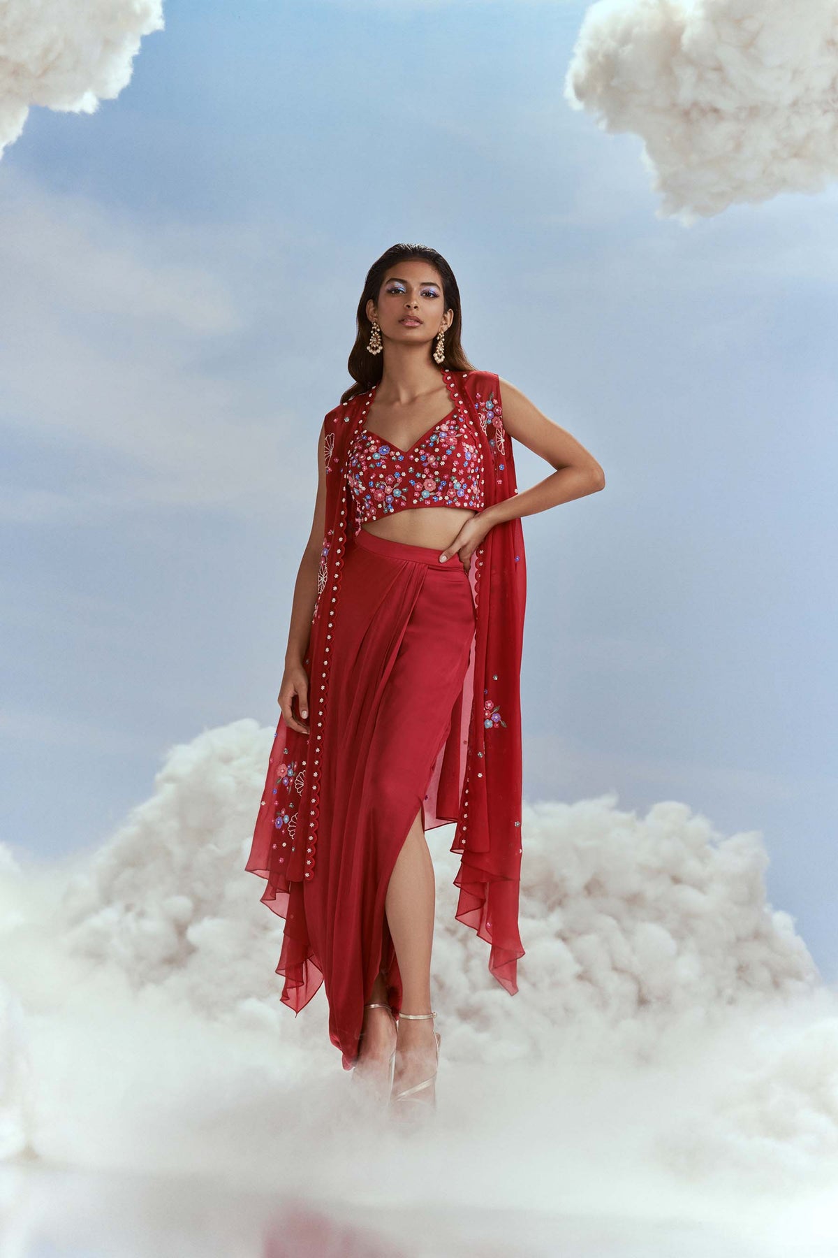 Izmir Carnations Cape Set in Red