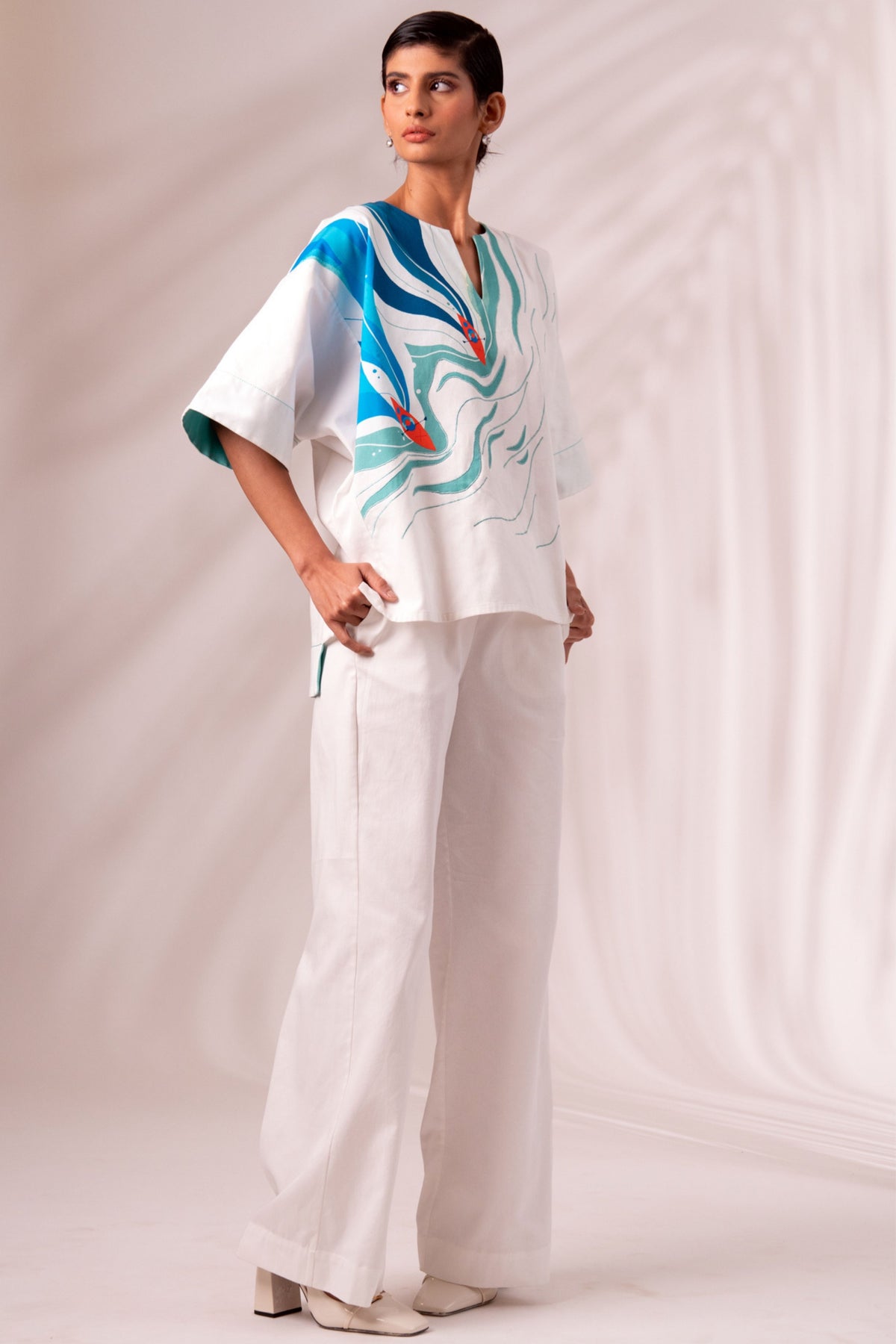 Kara Floating Boat Top