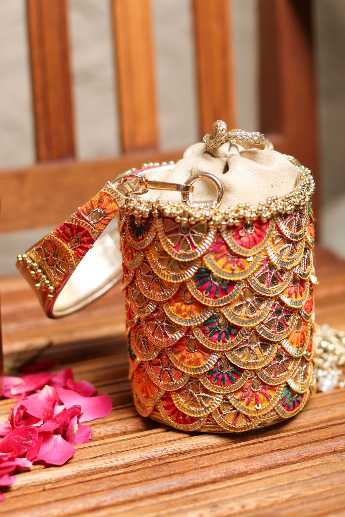 Rangmaala Potli