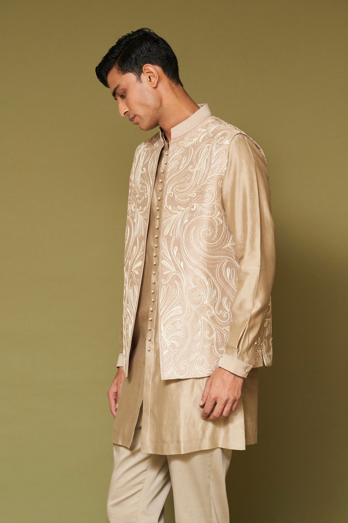 Sand Dori Embroidered Bundi Set