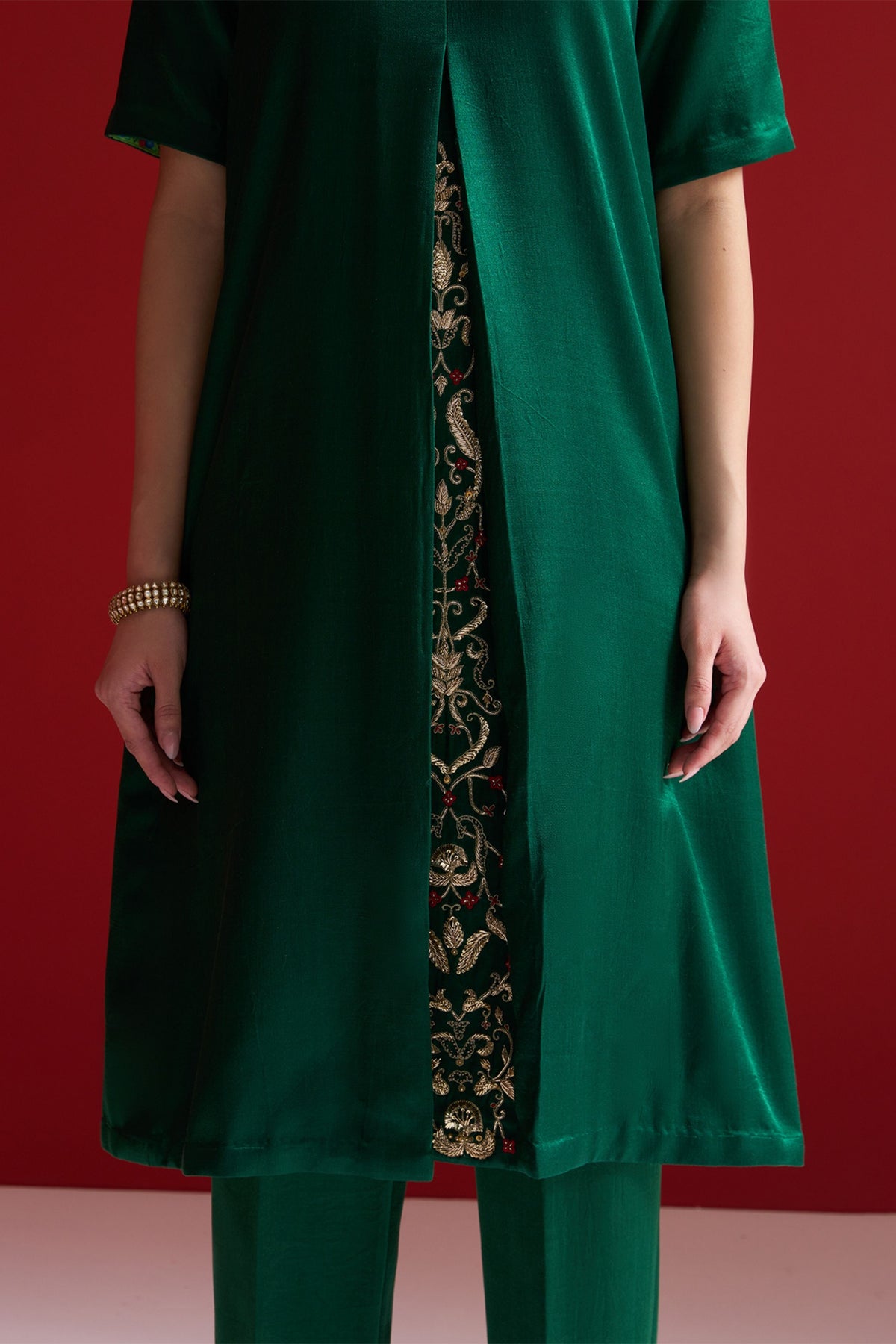 Ambhrini Kurta Set