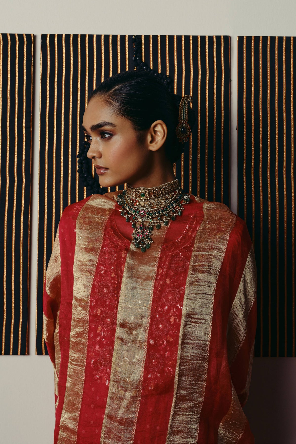 Ila Kalidaar Set
