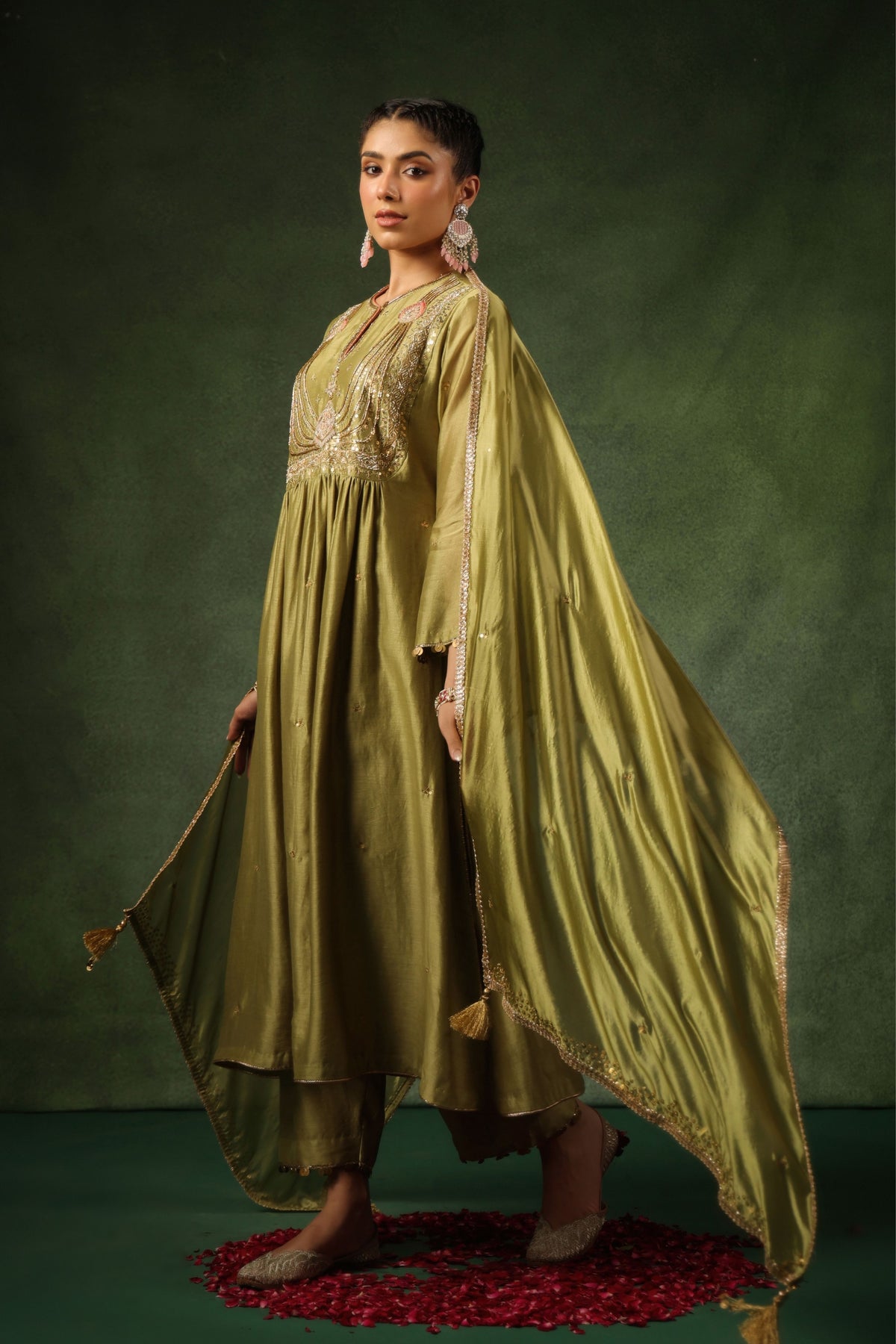 Pakeezah Jadau Kurta Set