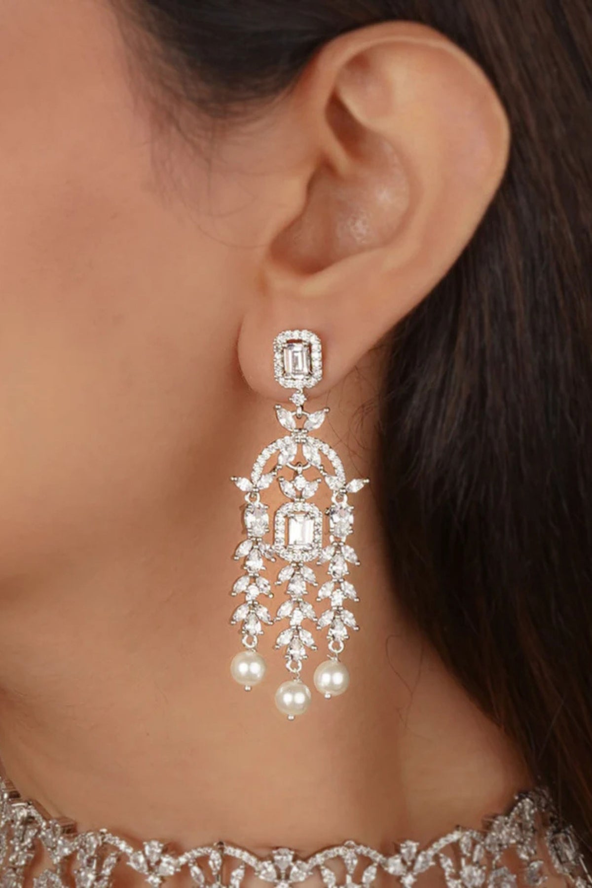 White Color Silver Plated Faux Diamond Necklace Set