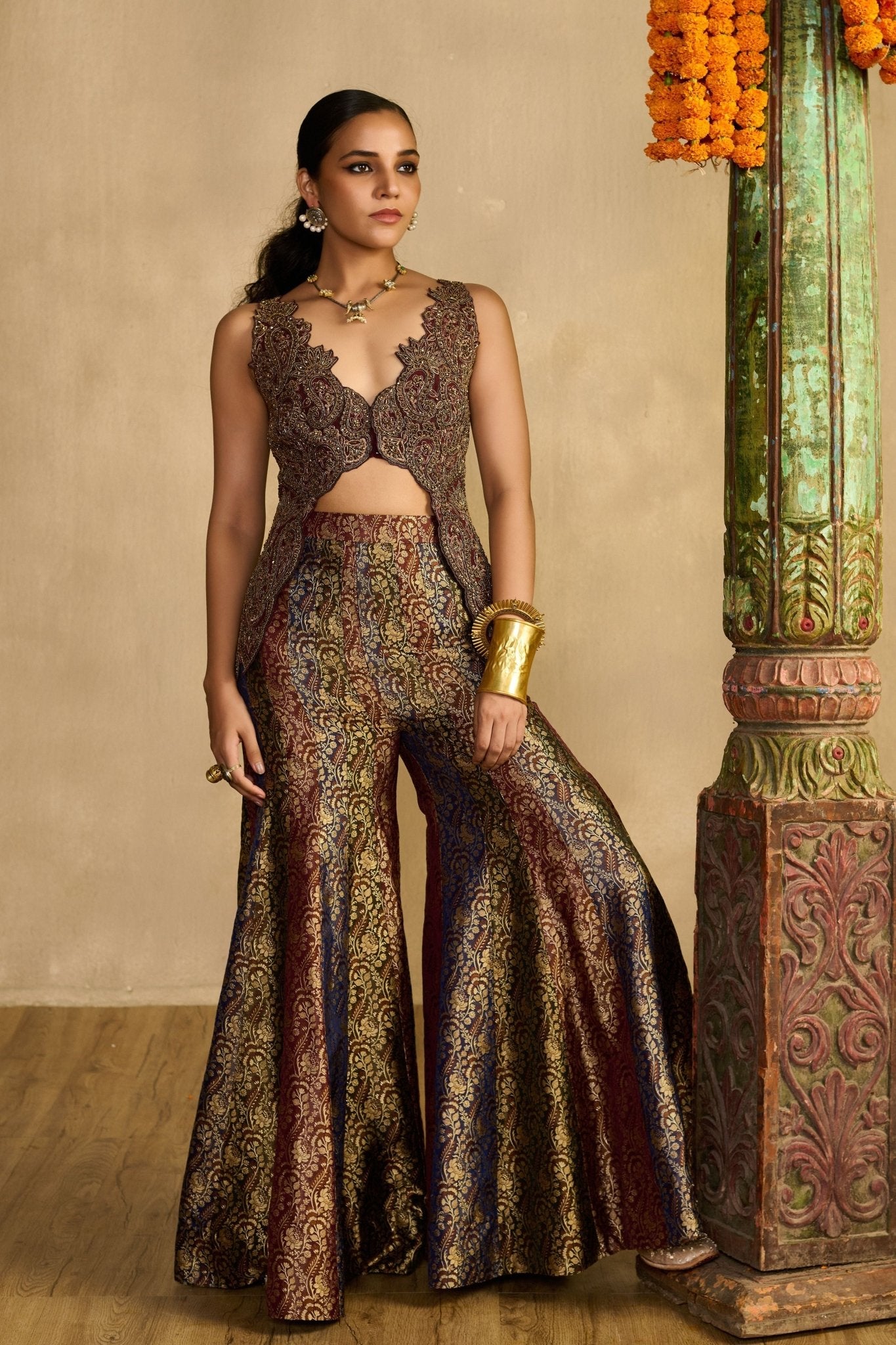 Aangan Sharara Set - Reeti Arneja - Elahe