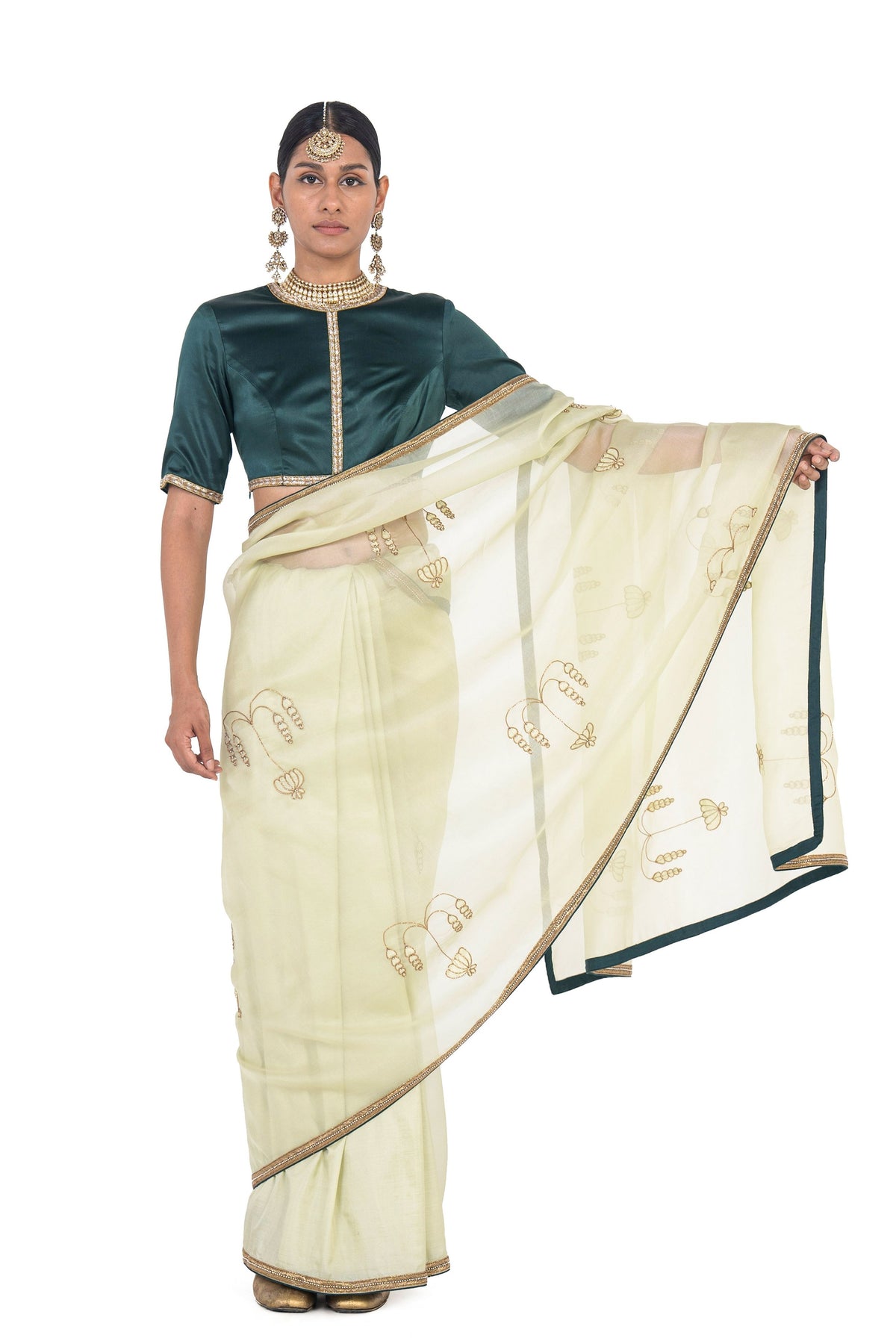 Karuka Angoori Saree