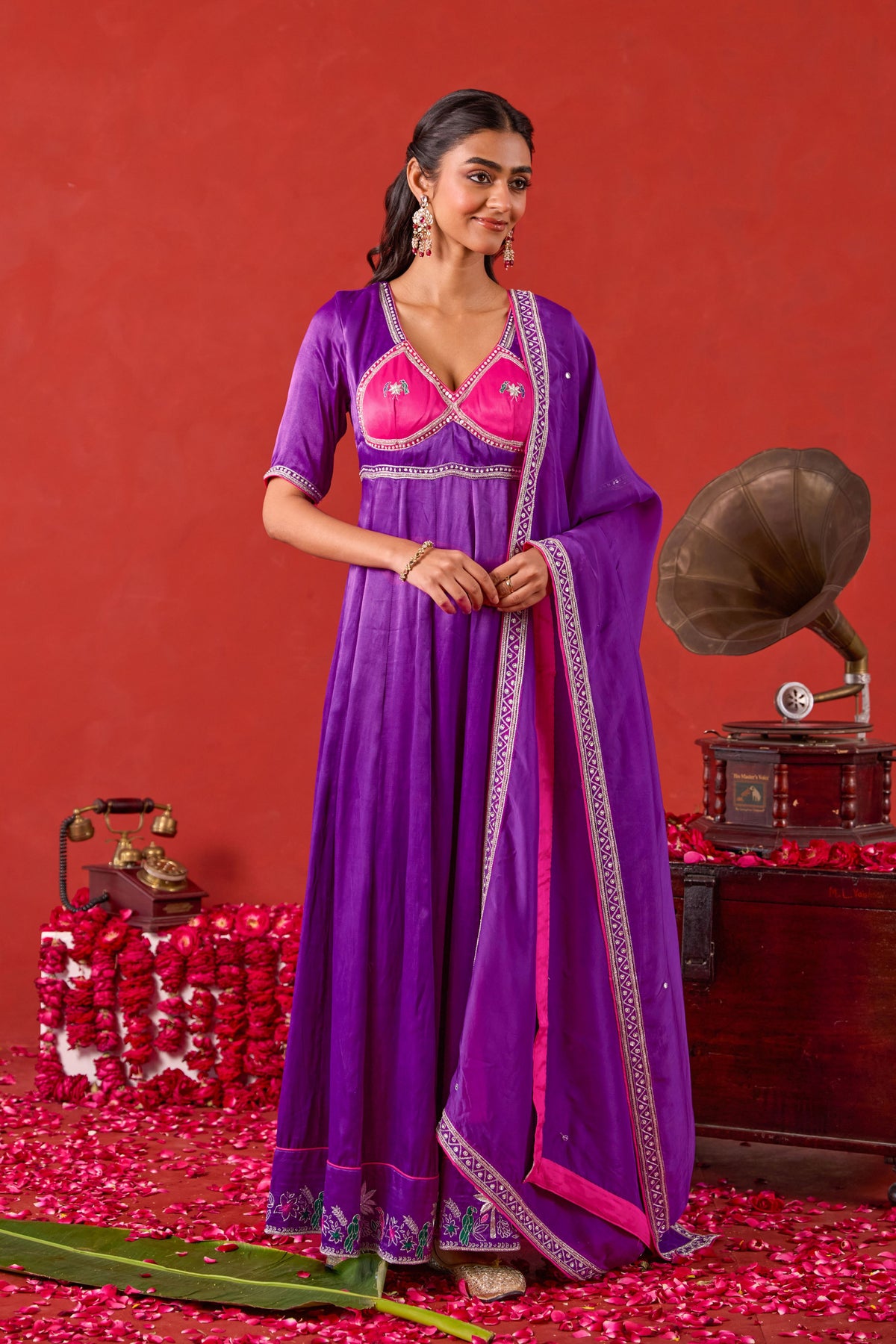 Noorvi Kurta Set