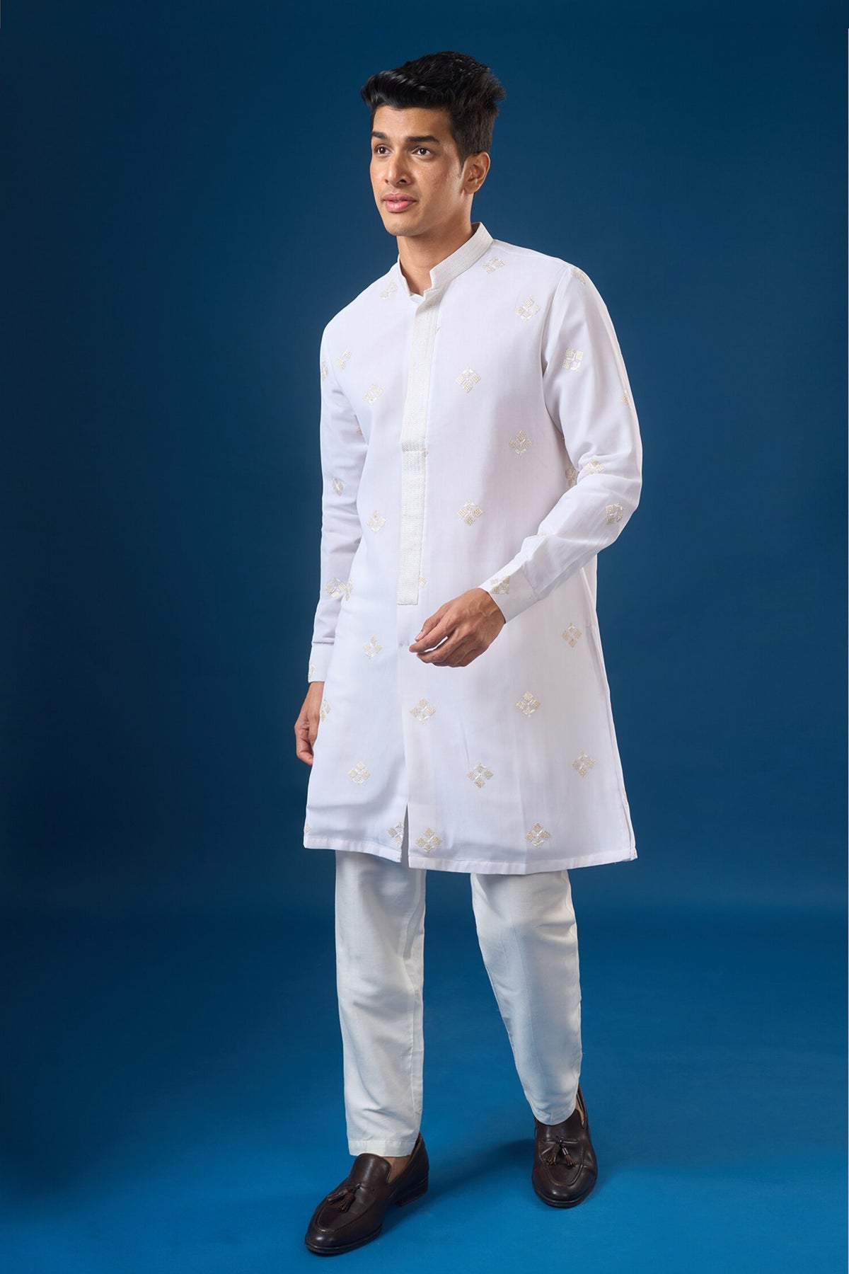 White Embroidered Kurta