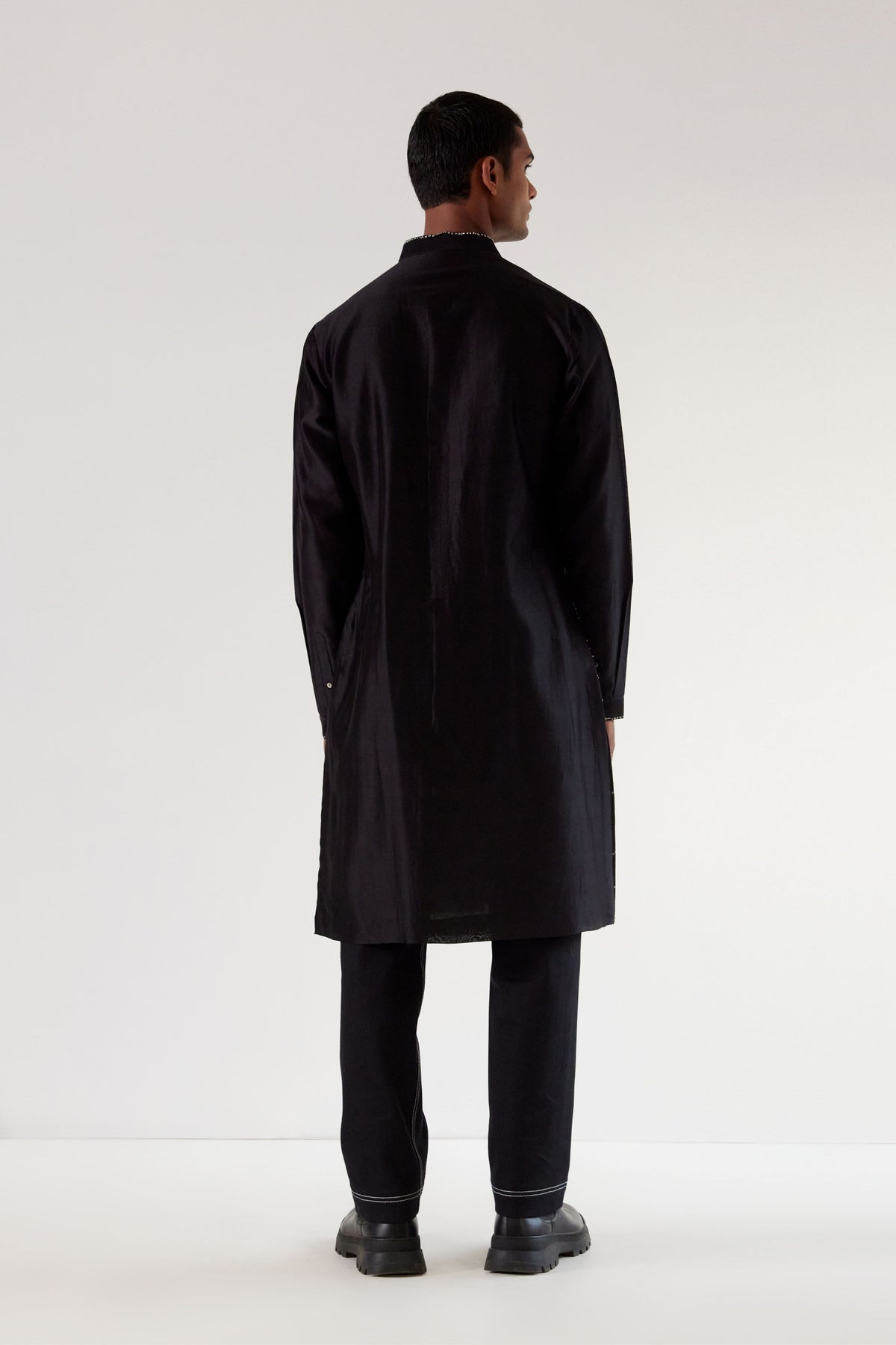 Black Hole Embroidery Kurta Set