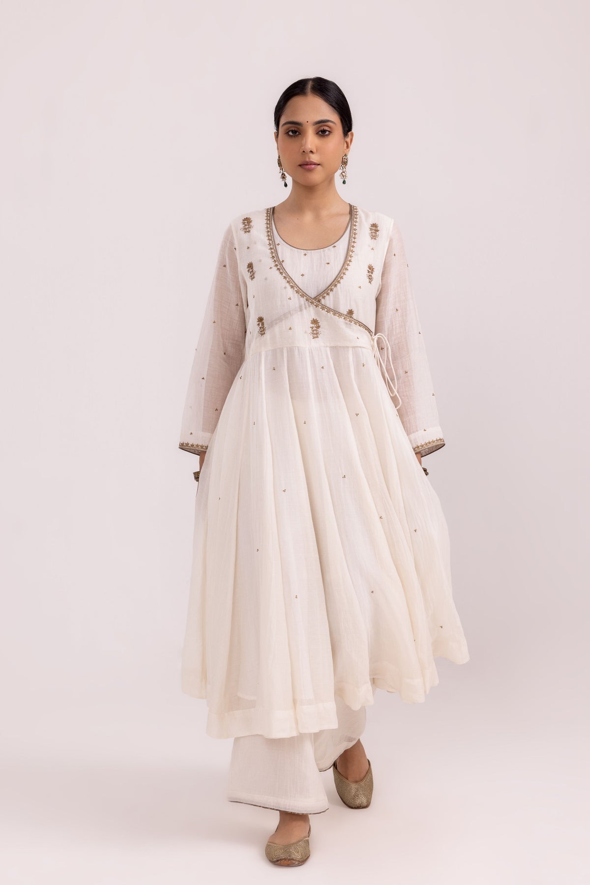 Ruhana White Anarkali Set