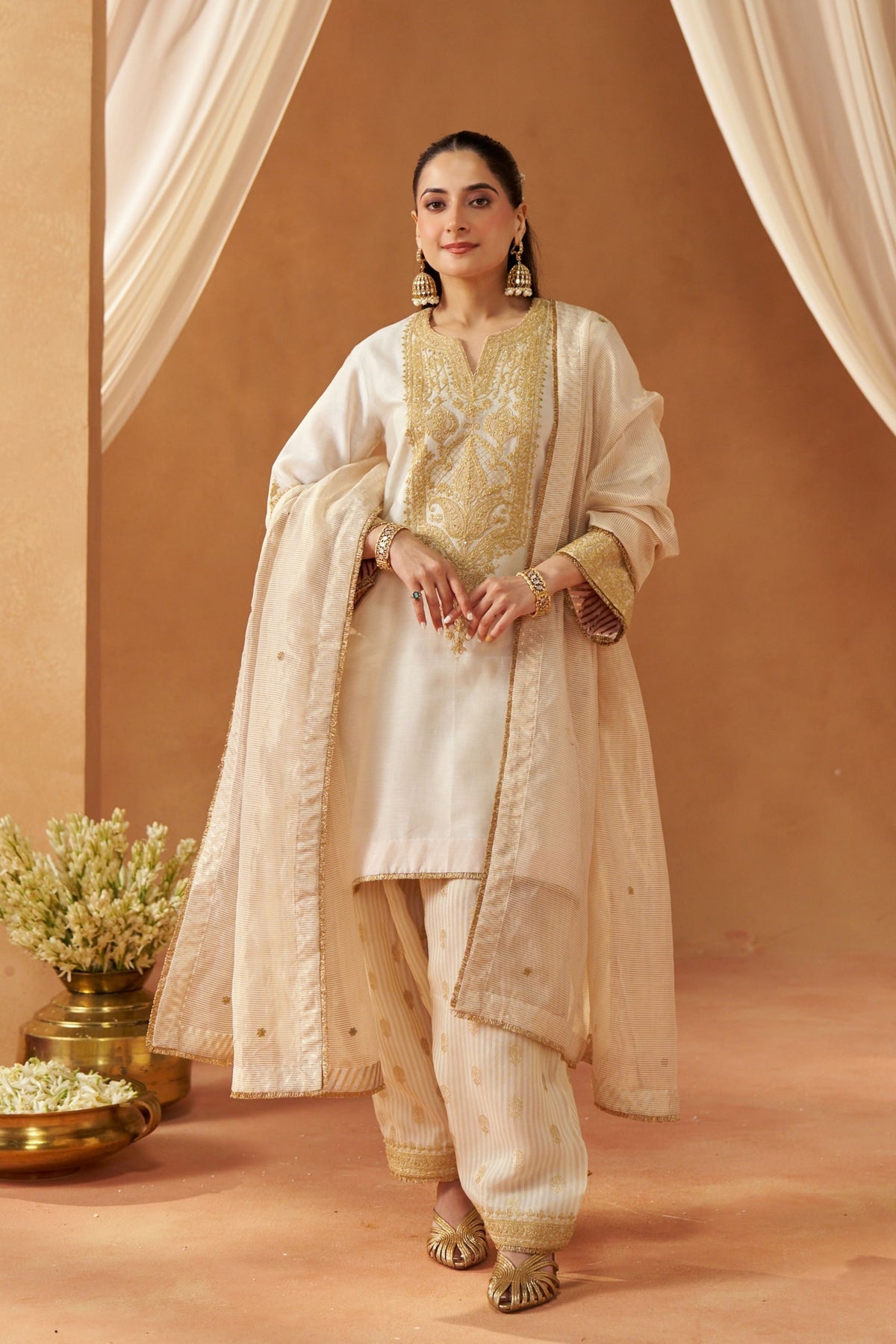 Adeela Daisy Ivory Kurta Set