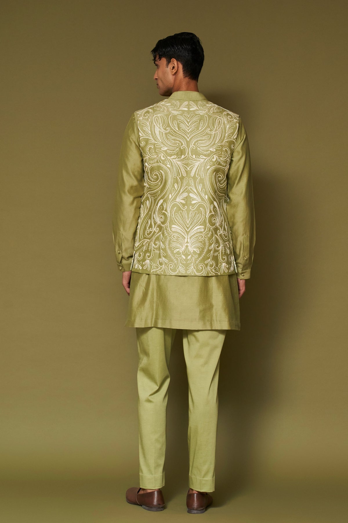 Pistachio Dori Embroidered Bundi Set
