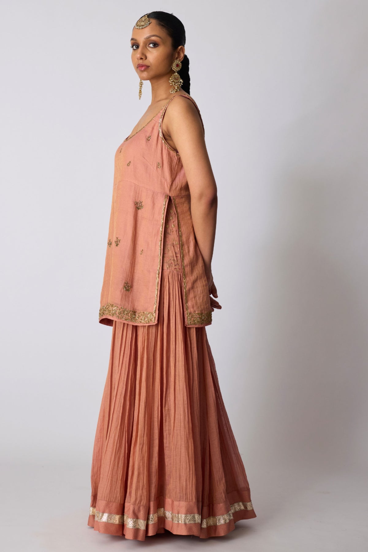 Maahi Sharara Set