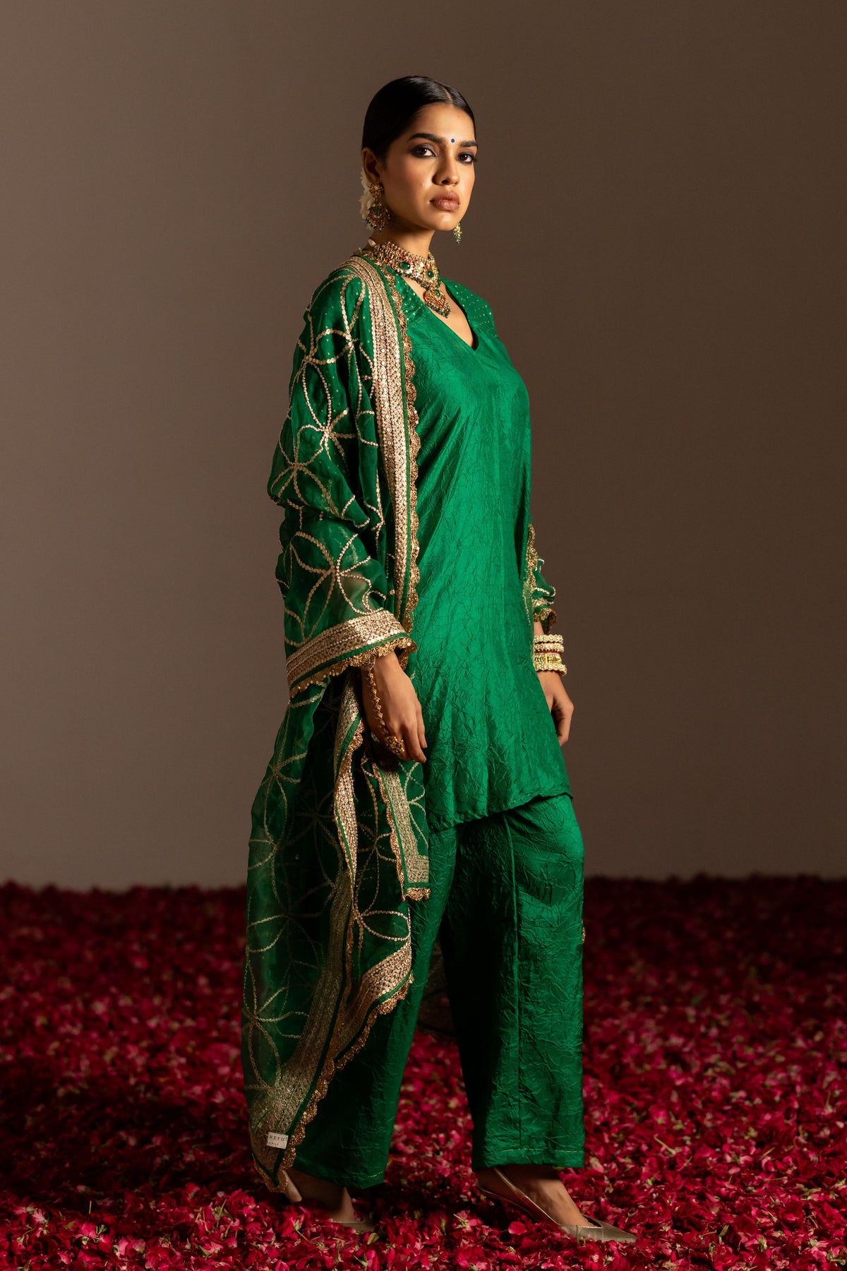 V-Neck Kurta Pants Set