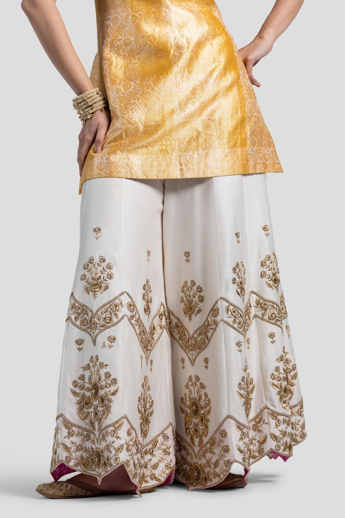 Shafaq Sharara Set