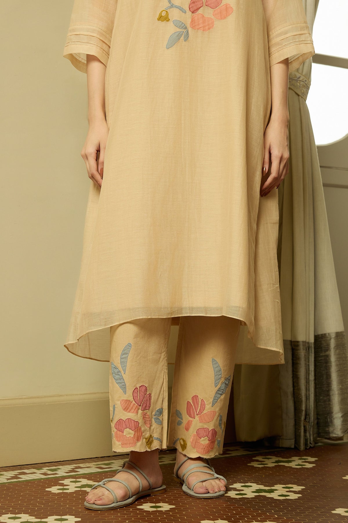 Sand Applique Tunic Set