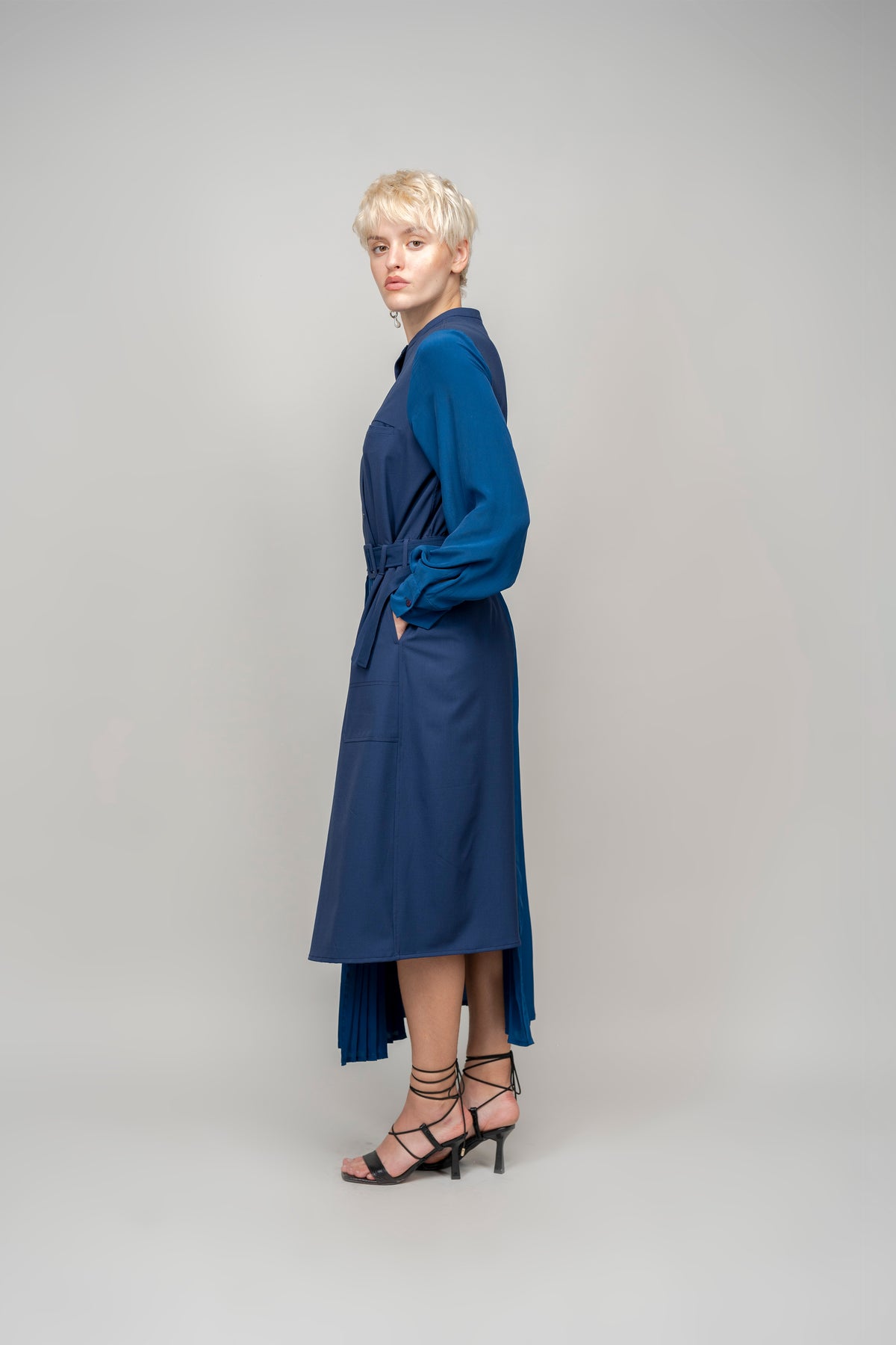 Fan Dress in Carbon