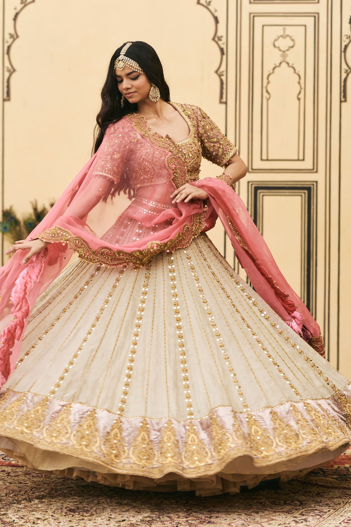 Gulabi Lehenga Set
