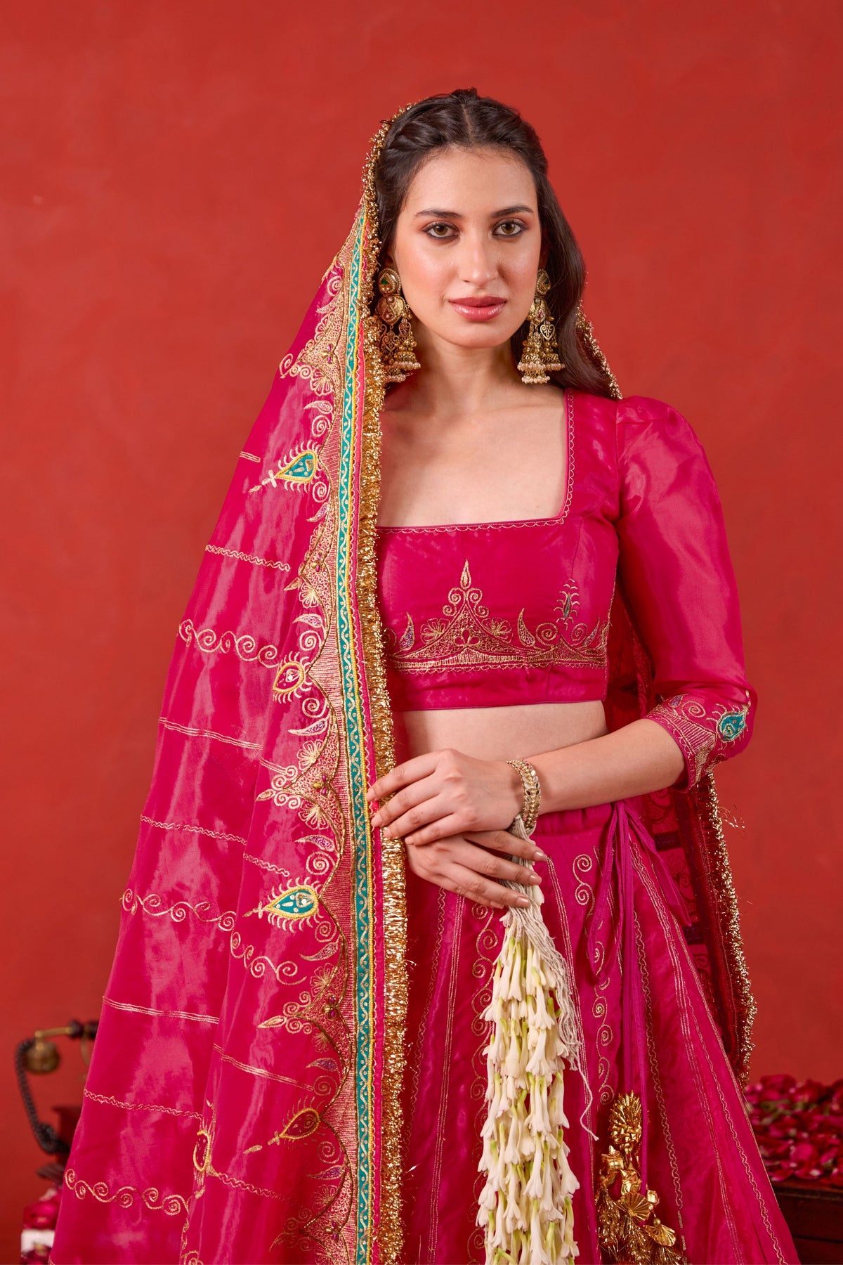 Nayaab Lehenga Set